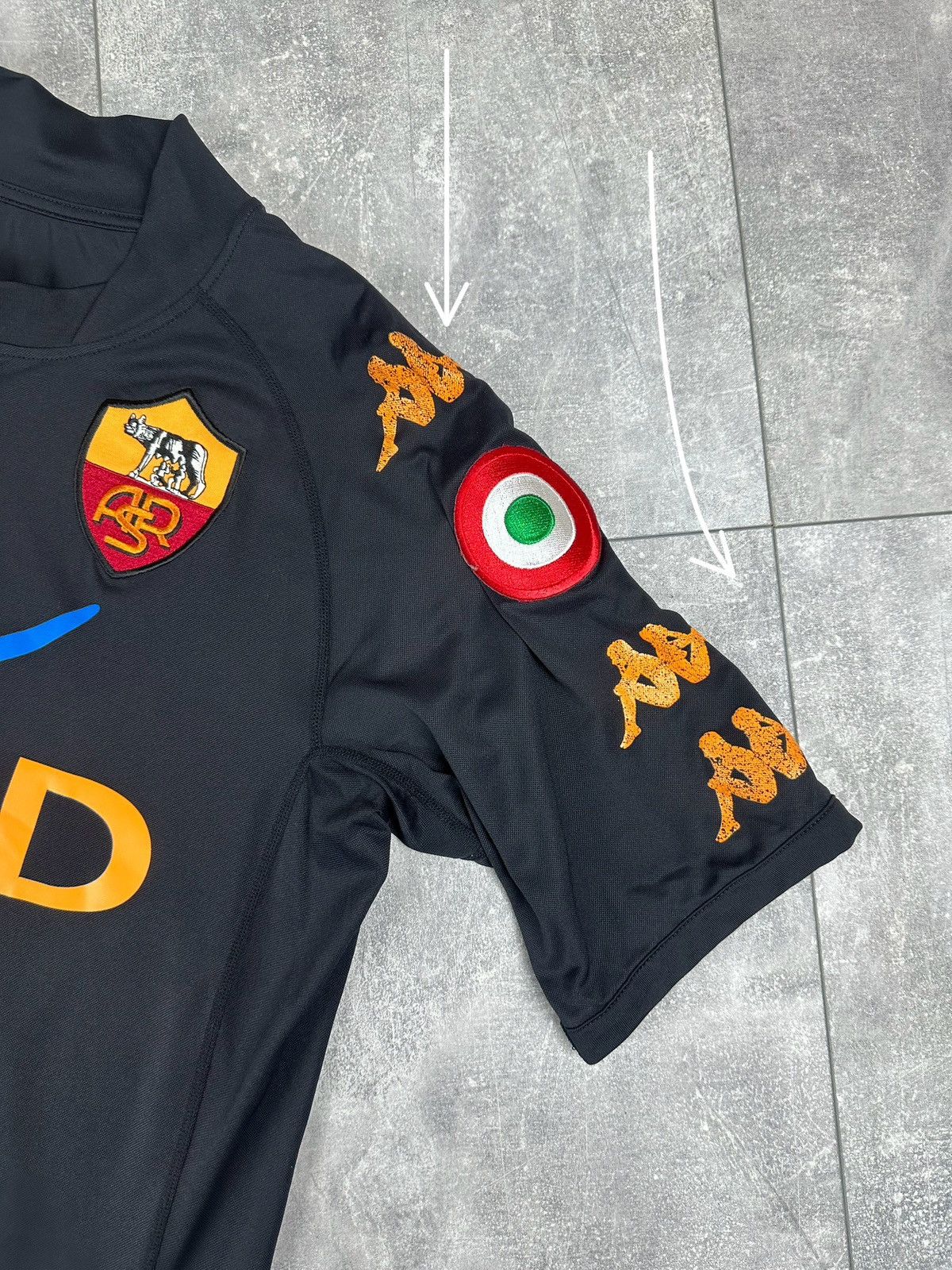 Kappa Kappa AS Roma 2009/10 3RD Kit Jersey Size US M / EU 48-50 / 2 - 5 Thumbnail
