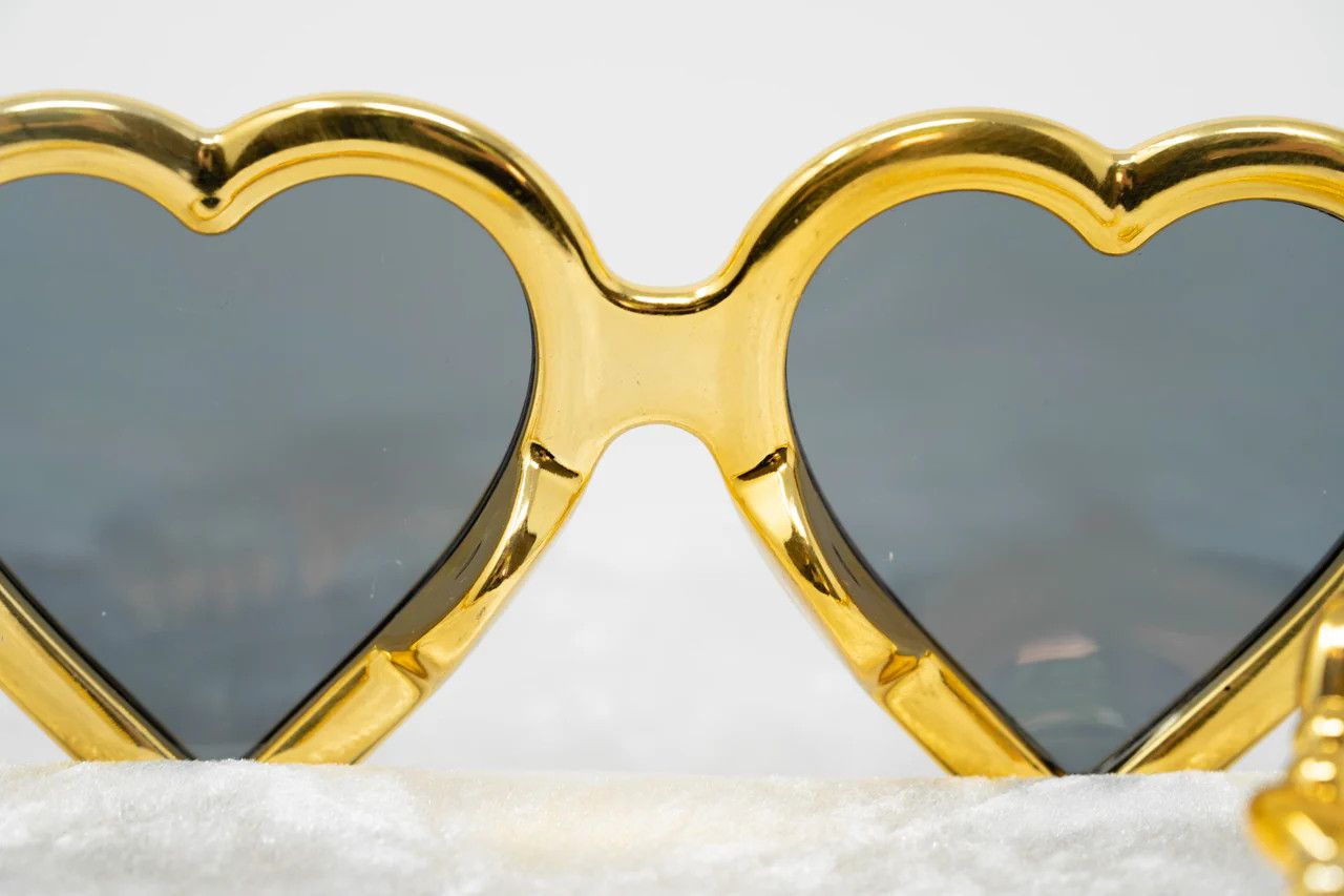 Jeremy Scott Jeremy Scott Gold Heart Shaped Sunglasses Size ONE SIZE - 8 Thumbnail