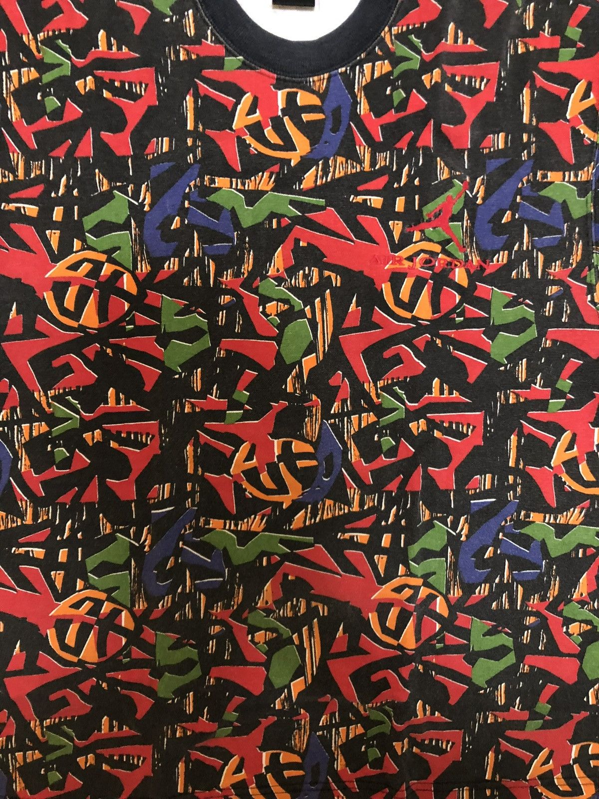 Jordan Brand Rare vintage 90s Nike Jordan geometric abstract art t shirt Size US M / EU 48-50 / 2 - 3 Thumbnail
