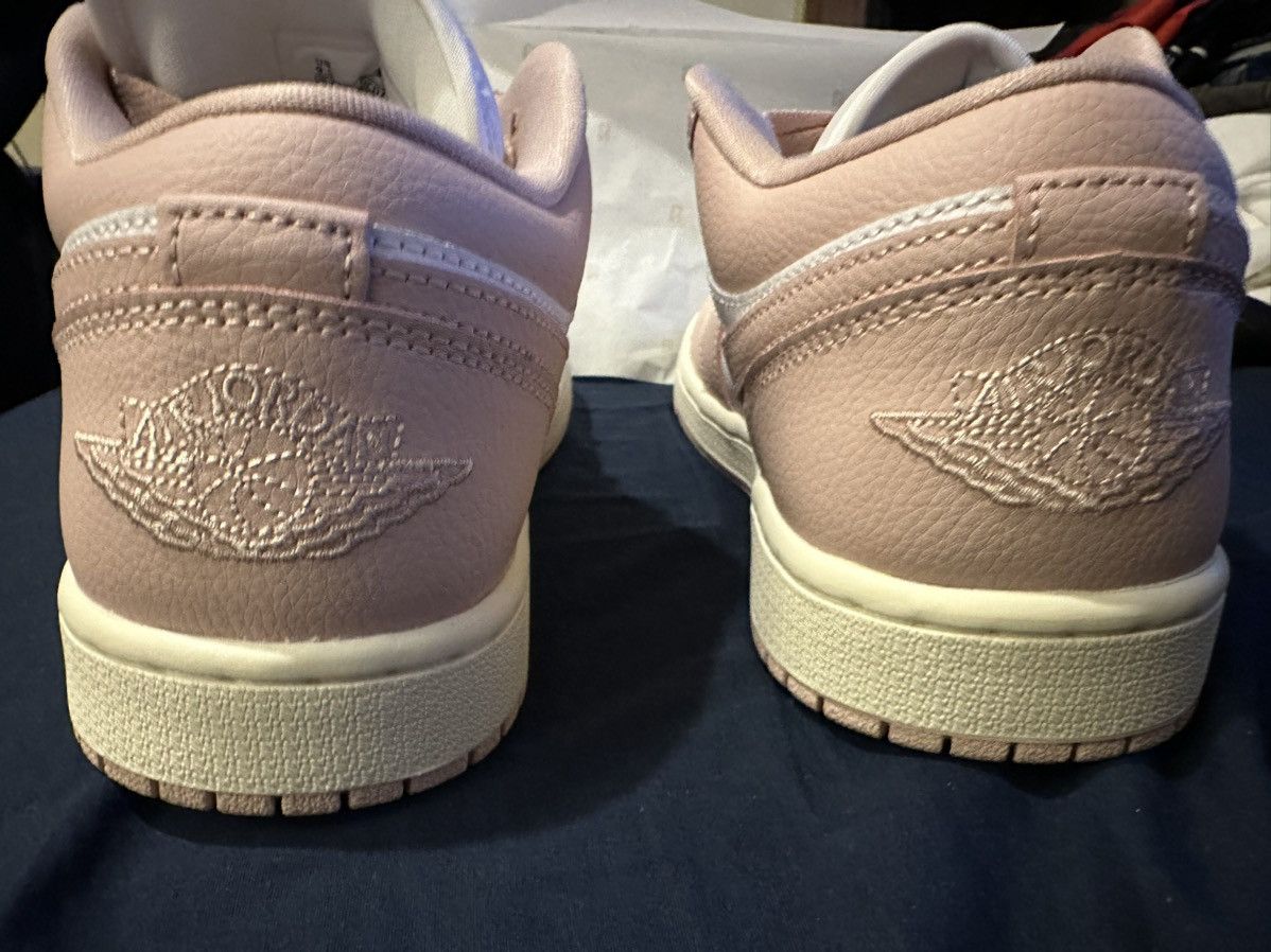 Nike Women’s Jordan 1 Low Size US 9.5 / IT 39.5 - 4 Thumbnail