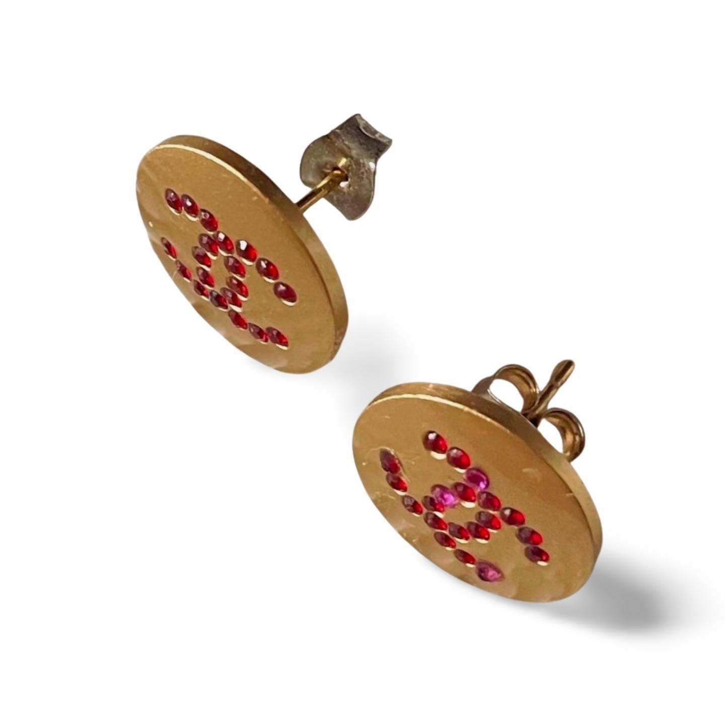 Chanel Vintage CHANEL golden round stud earrings with red crystals Size ONE SIZE - 8 Thumbnail