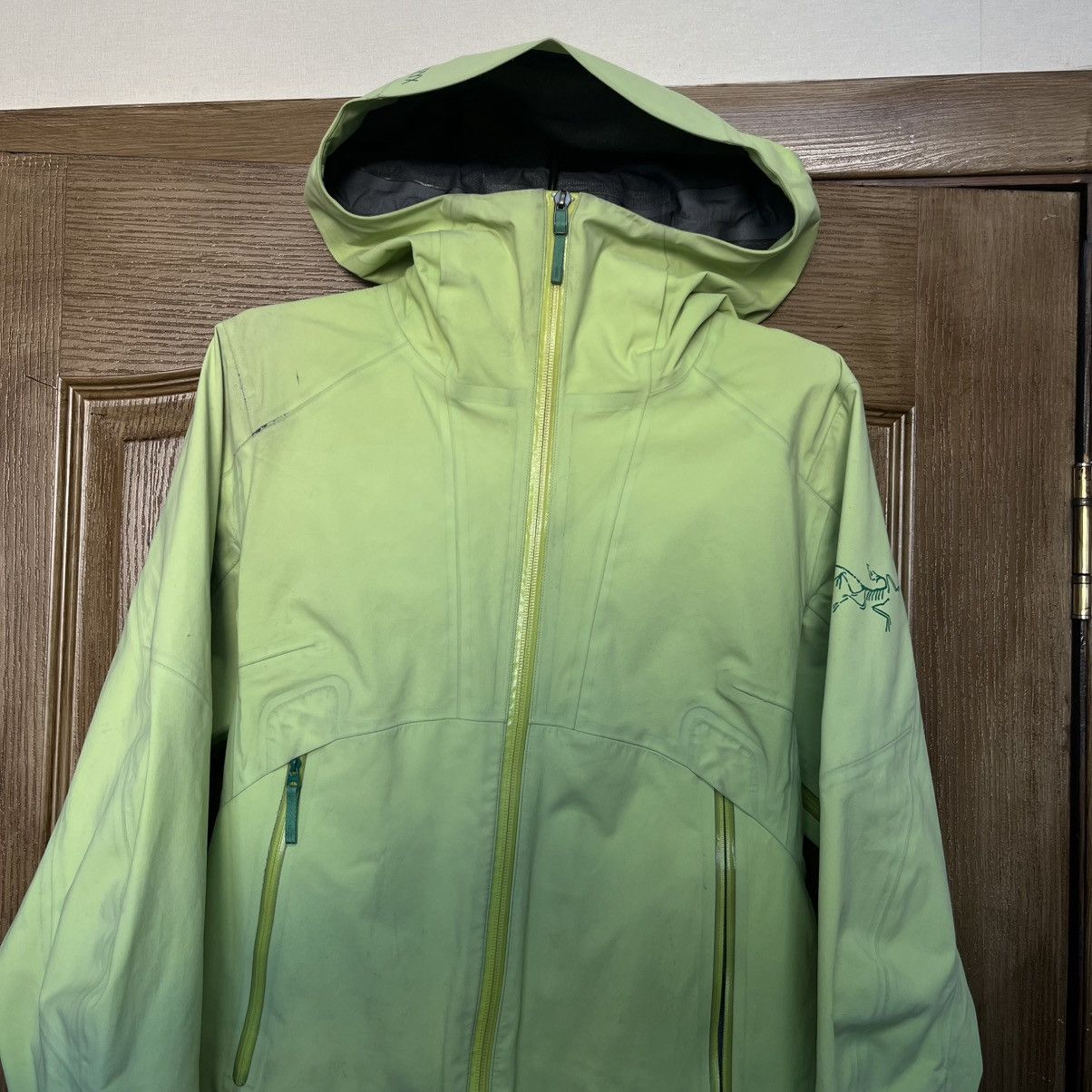 Arc'teryx Vintage Arc’teryx Gore Tex Recco Jacket Size US S / EU 44-46 / 1 - 3 Thumbnail