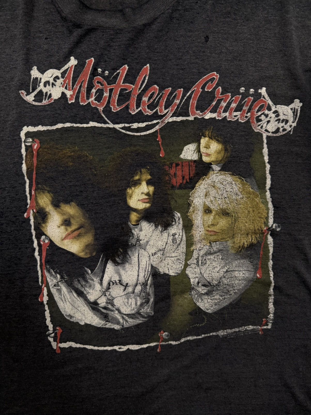 Vintage 1989 Motley Crue Band Tee Size US L / EU 52-54 / 3 - 5 Thumbnail