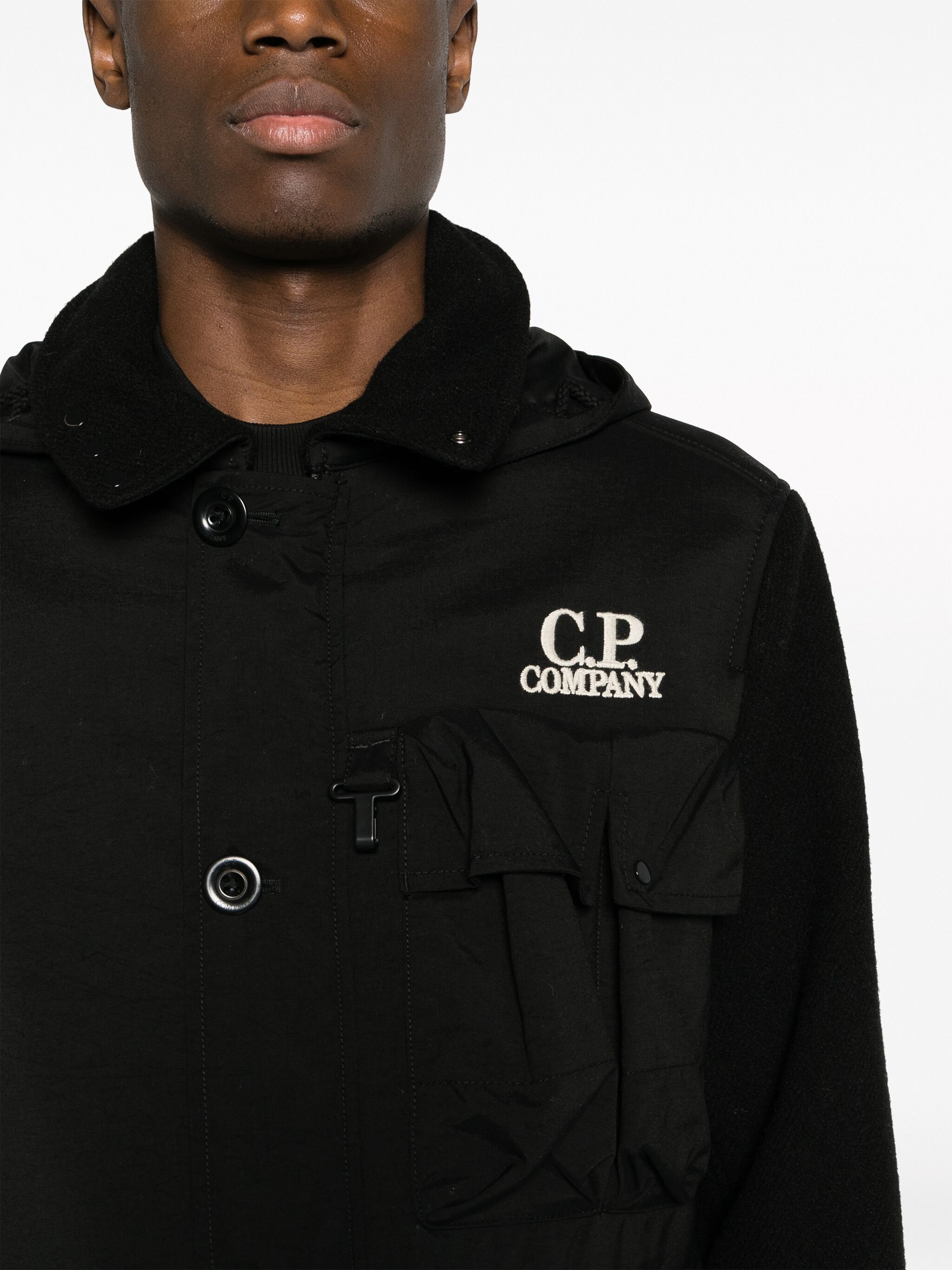 C.P. Company o1y1224 Logo Hooded Jacket in Black Size US M / EU 48-50 / 2 - 5 Thumbnail