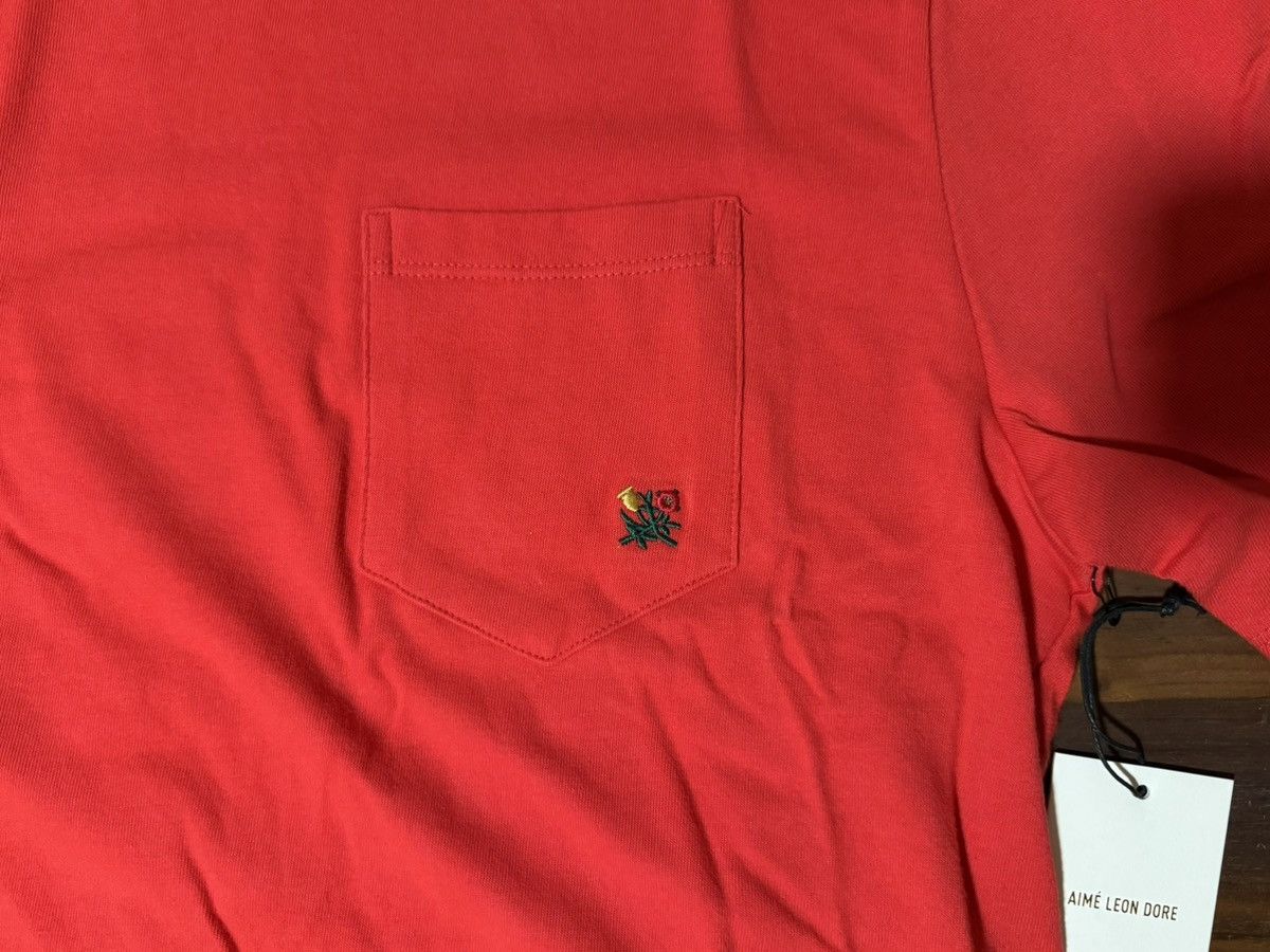 Aime Leon Dore Aime Leon Dore ALD Crest Pocket Tee in True Red Size Medium Size US M / EU 48-50 / 2 - 2 Thumbnail
