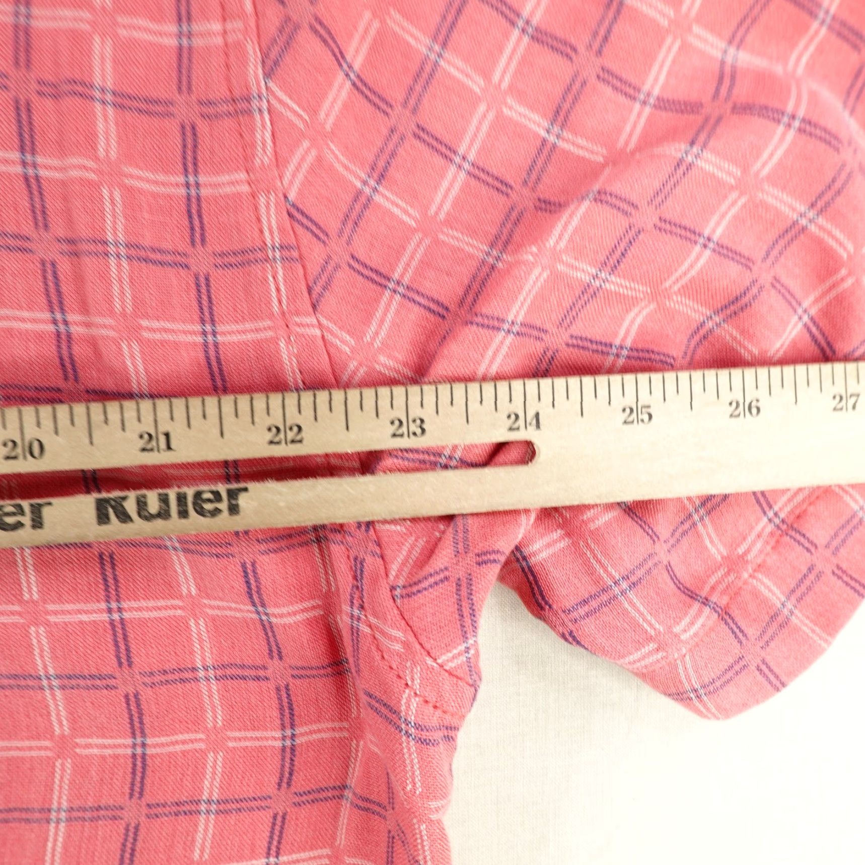 Tommy Bahama Tommy Bahama Shirt Men Large Pink Plaid Hawaiian Silk Blend Camp Button Up Aloha Size US L / EU 52-54 / 3 - 7 Thumbnail