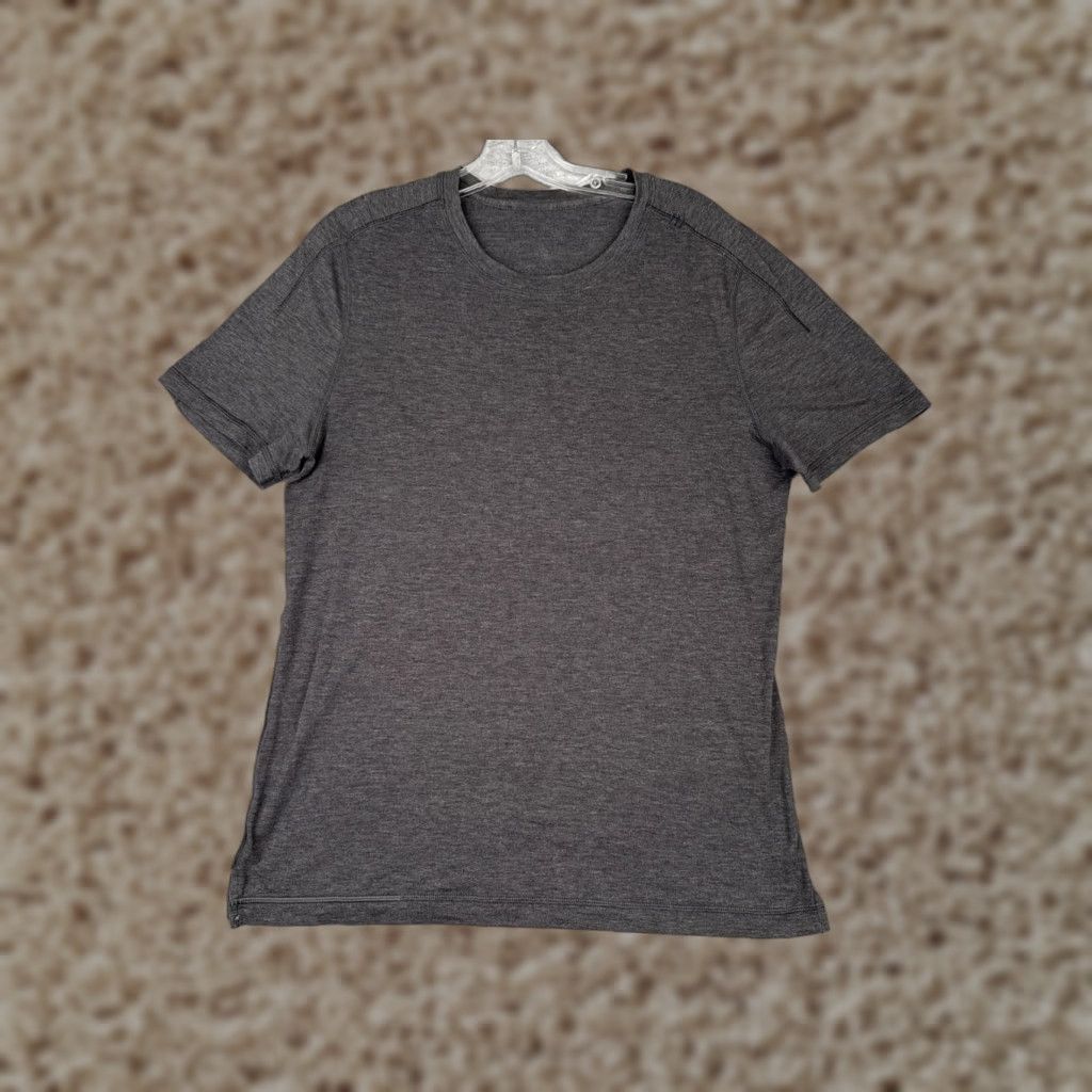 Lululemon Lululemon Shirt Men Small Gray Heather White Short Sleeve Crew Neck Gym Casual Size US S / EU 44-46 / 1 - 1 Thumbnail
