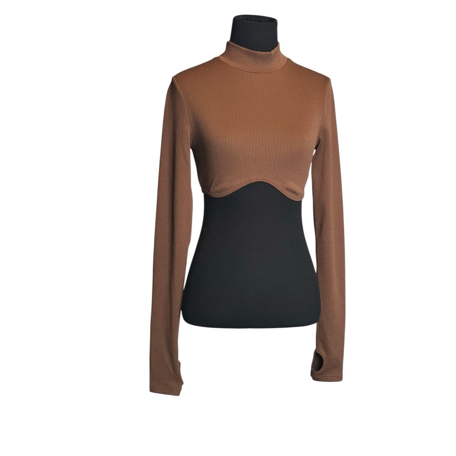 H&M H&M brown long sleeves crop top size Small Size S / US 4 / IT 40 - 14 Thumbnail