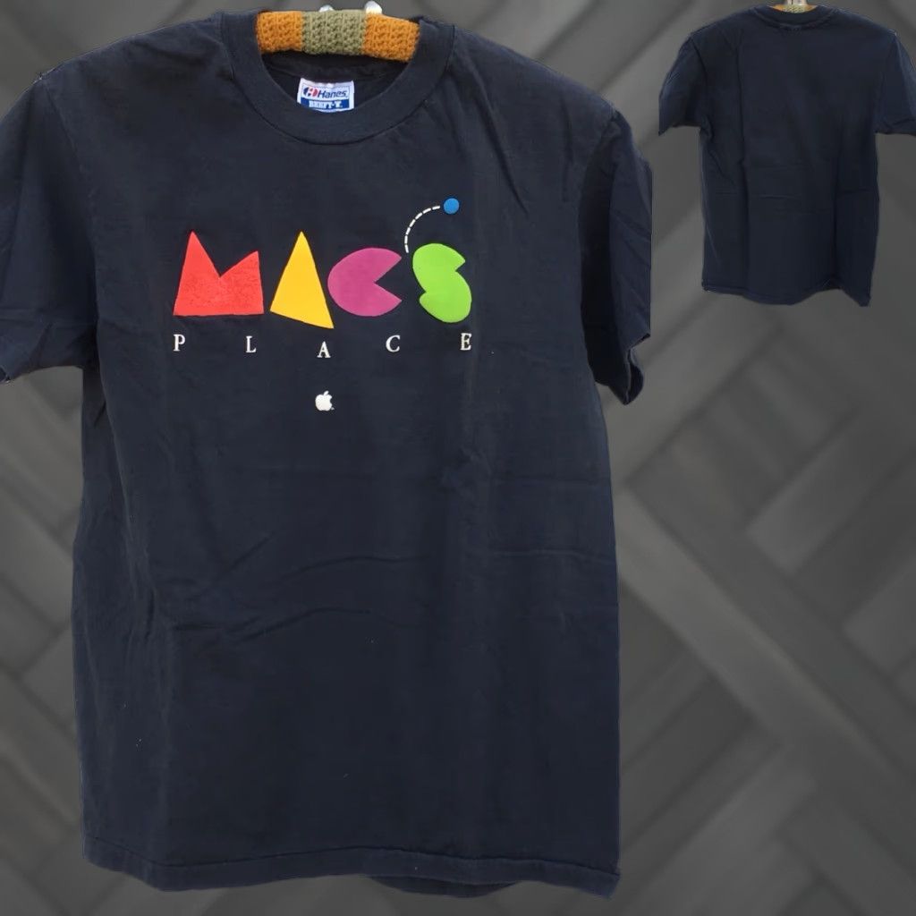 Hanes VINTAGE MACS PLACE T-Shirt Black 1980s Hanes M 38-40 Mens Graphic Tee Short Sleeve 100% Cotton Worldwide United States USA Secretary/Geek Size US M / EU 48-50 / 2 - 1 Thumbnail