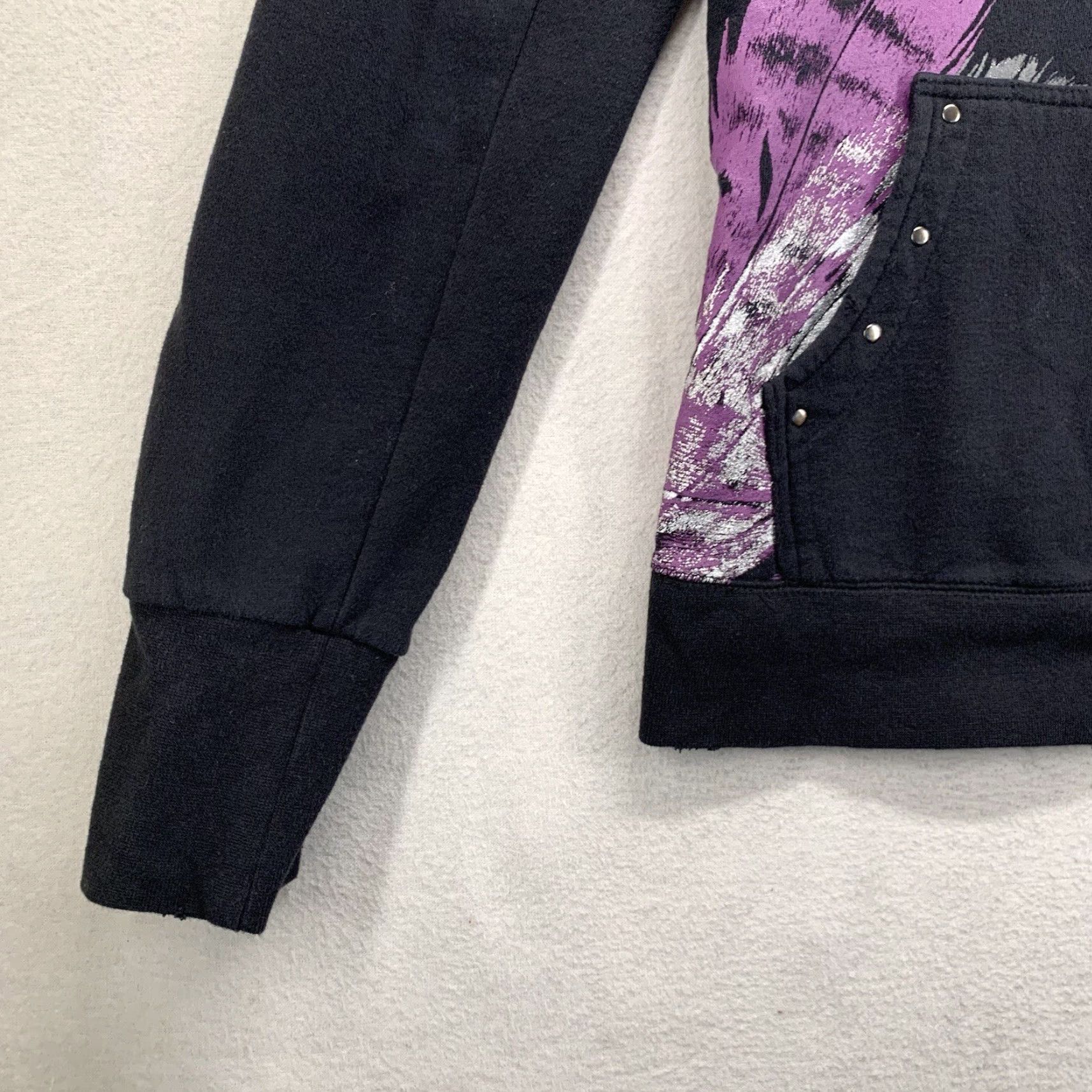 Vintage VINTAGE ROXY Hoodie Women's M Purple Black 90s Beach Grunge Surfer Girl Logo Graphic Print Hooded Pockets Crew Neck All Seasons Size M / US 6-8 / IT 42-44 - 6 Thumbnail