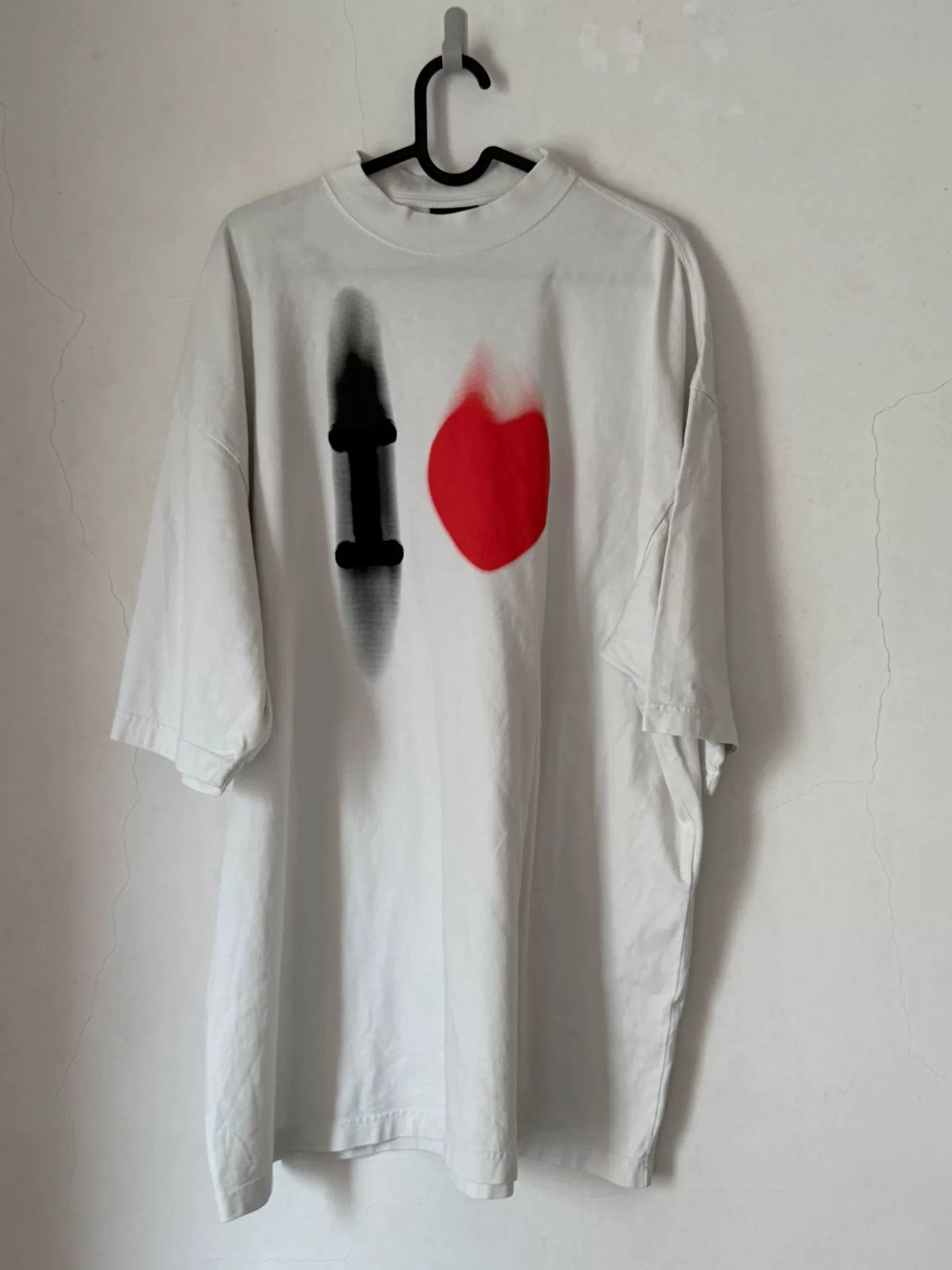 Balenciaga Balenciaga Heart Valentine Limited Tee Size US XS / EU 42 / 0 - 1 Thumbnail