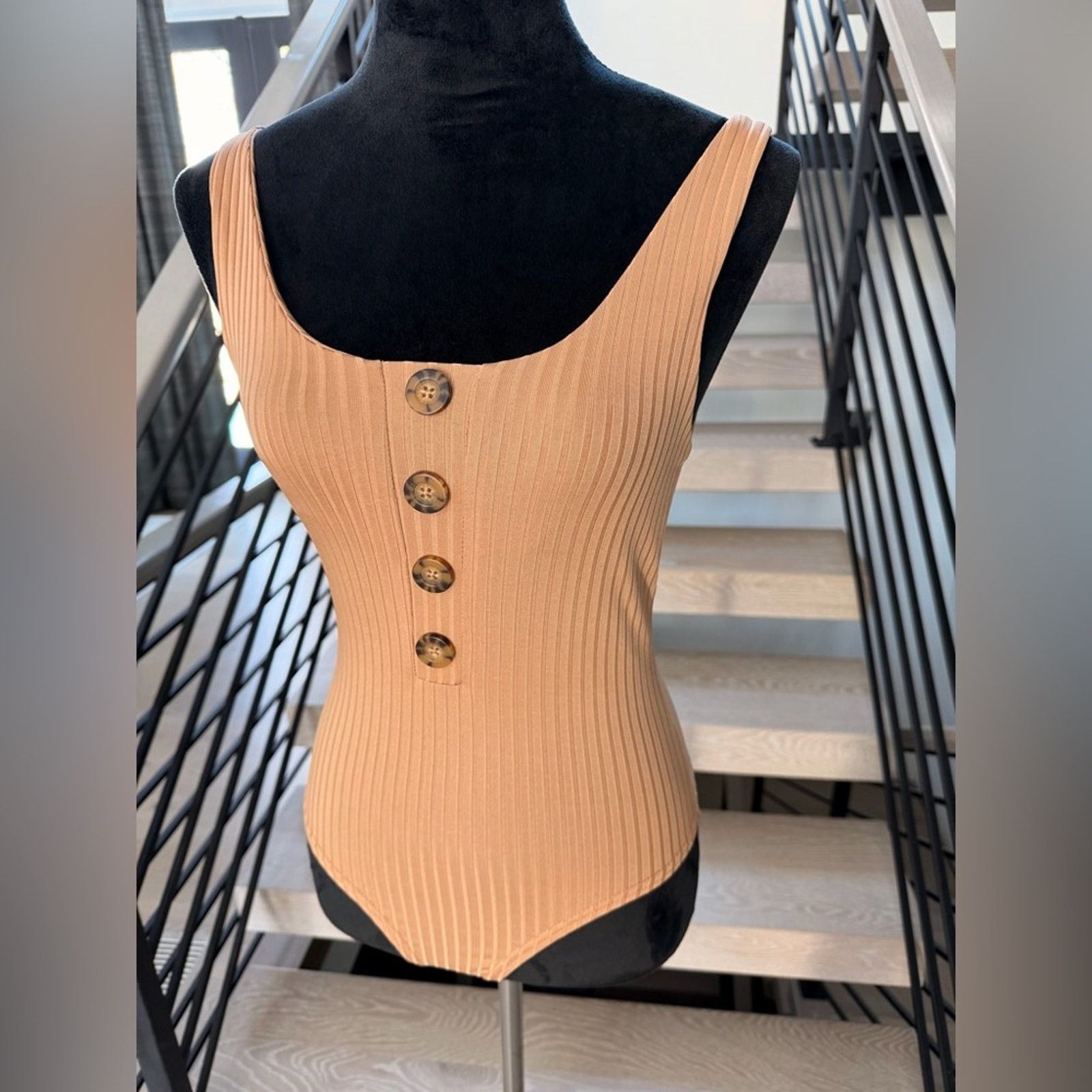 Other New Y2K Ribbed Tan Button-Front Bodysuit size XS Size XS / US 0-2 / IT 36-38 - 2 Thumbnail