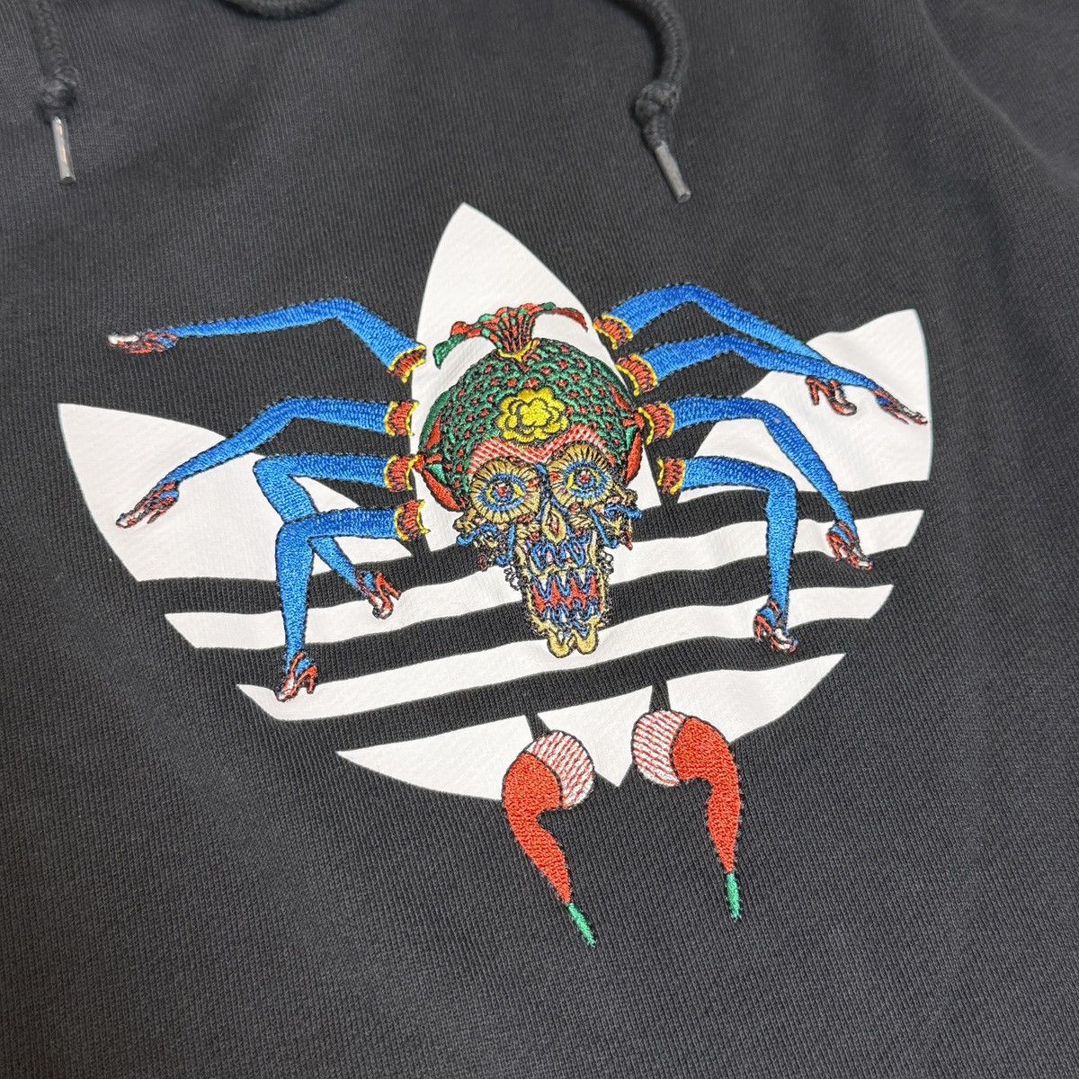 Adidas [Adidas X Keiichi Tanaami] Spider Logo Tanaami Hoody Size US XL / EU 56 / 4 - 2 Thumbnail