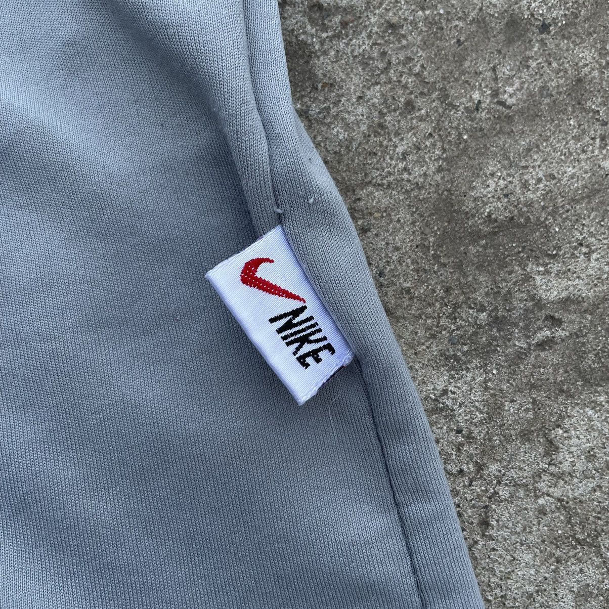 Nike × Vintage Vintage T-shirts Nike Big Logo Centre Logo Y2K 90s Size US XL / EU 56 / 4 - 9 Thumbnail