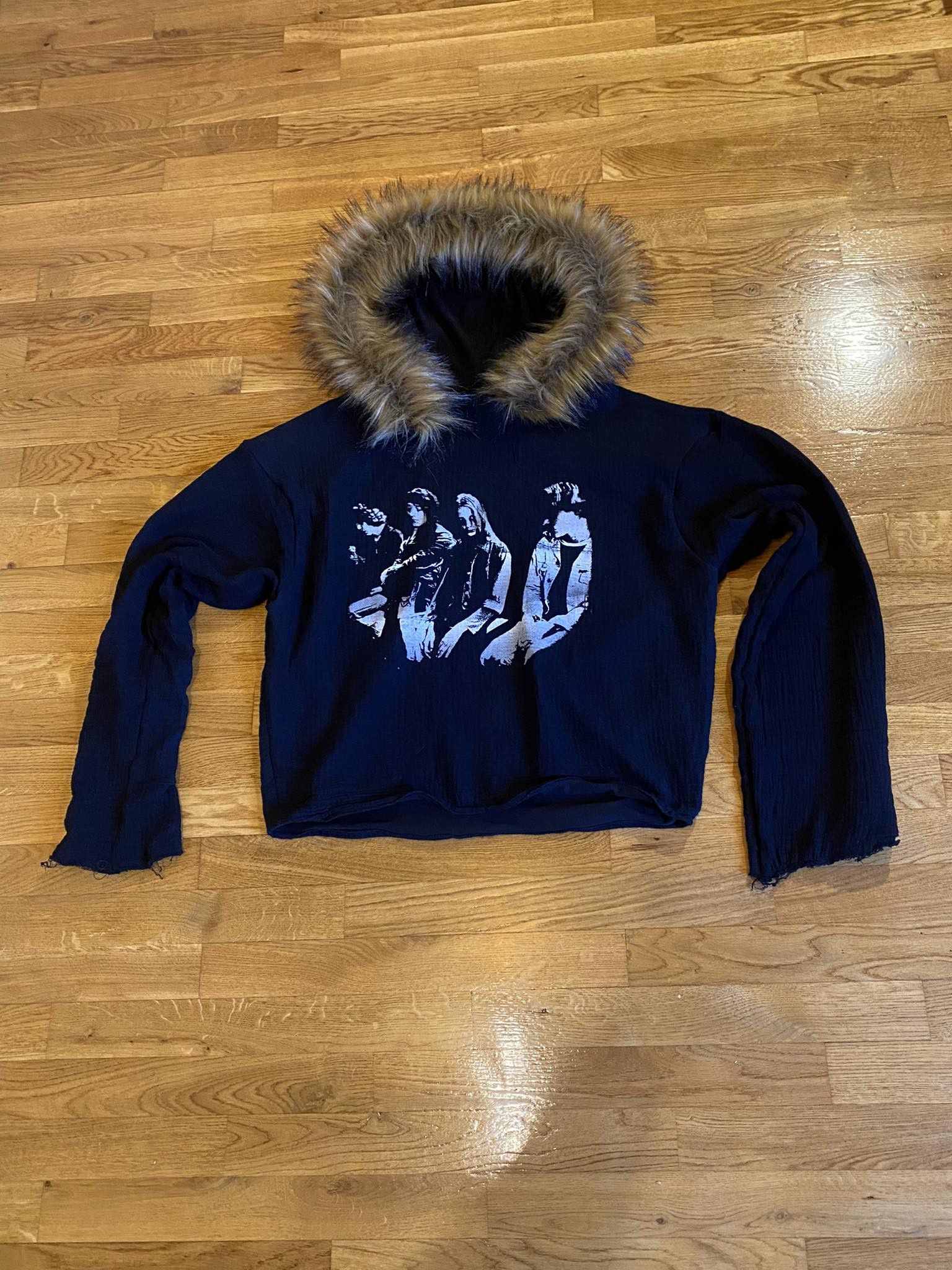 Vintage Sweatshirt with fur on the hood Y2K Opium Swag Size US L / EU 52-54 / 3 - 3 Thumbnail