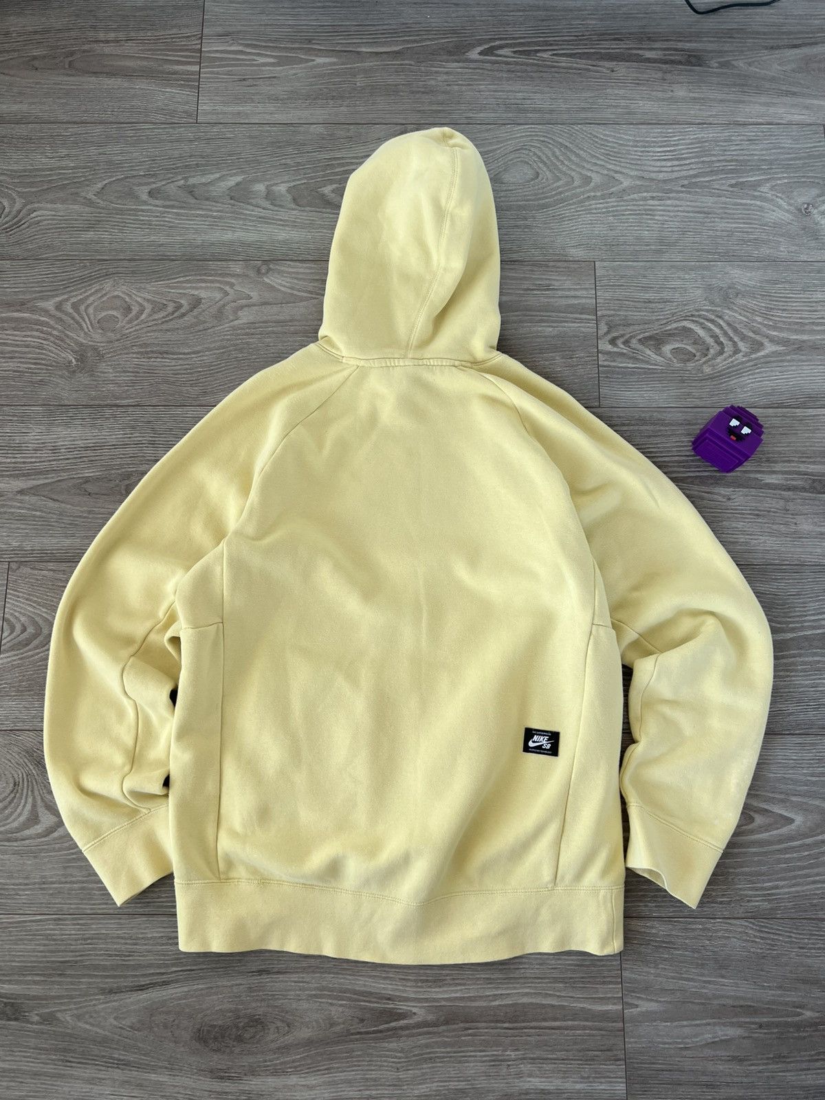 Nike SB Nike SB Professional Skate Style Big Logo Lemon Hoodie Size US M / EU 48-50 / 2 - 16 Thumbnail