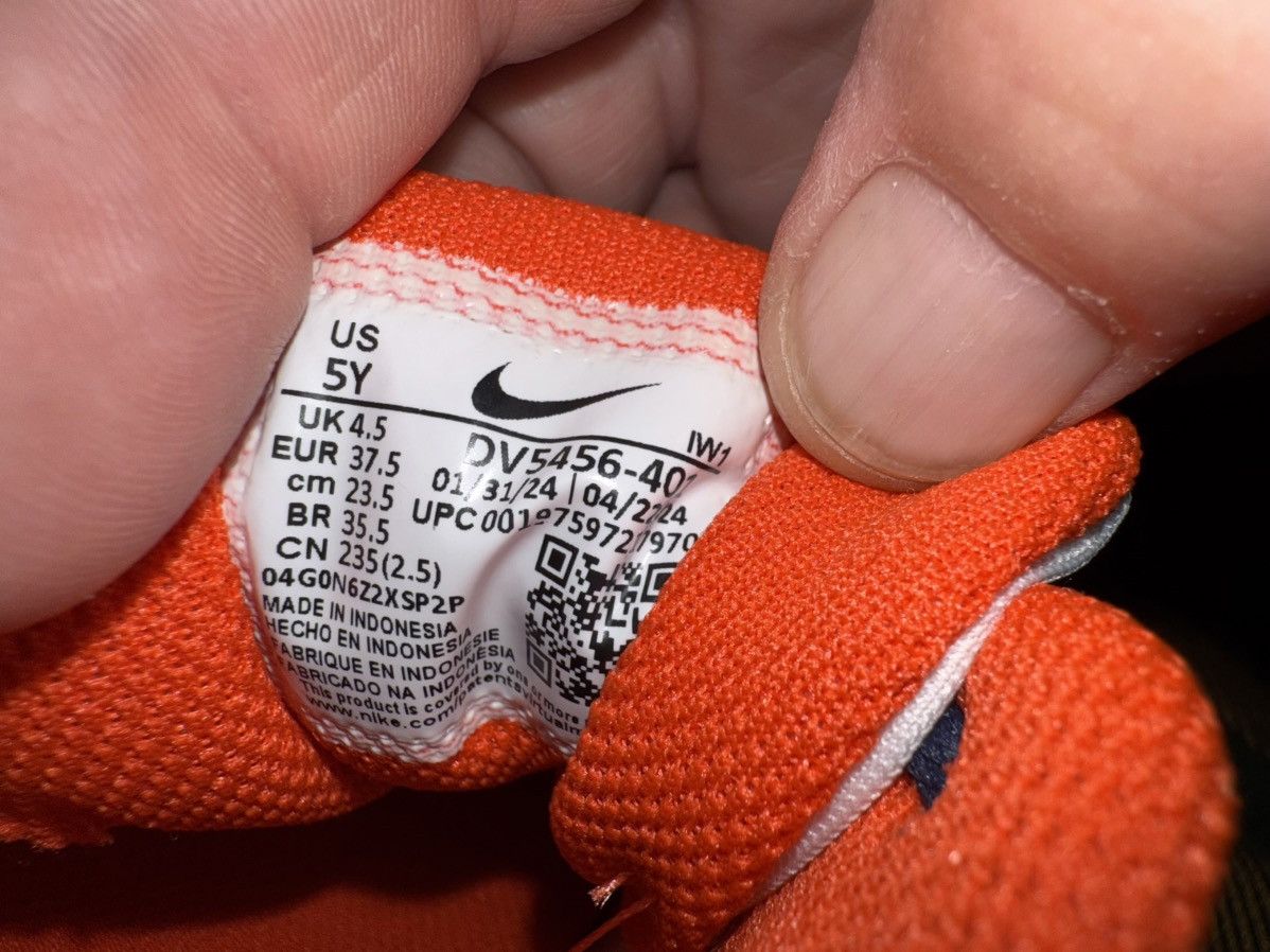 Nike Nike Court Borough Low! NEW! GS 5y Midnight Navy/Team Orange Size US 5 / EU 37 - 17 Thumbnail