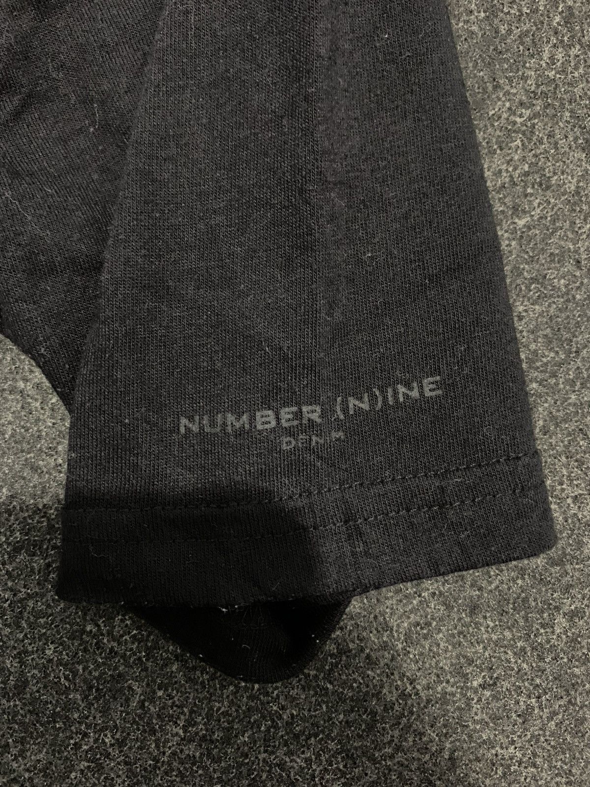 Number (N)ine NUMBER (N)INE DENIM Box Logo V-Neck Tee Size US M / EU 48-50 / 2 - 7 Thumbnail
