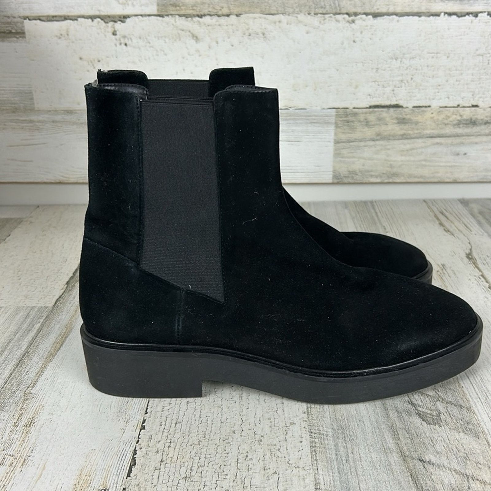 Stuart Weitzman Stuart Weitzman Henley womens 9B Black Suede Ankle Boots Size US 9 / IT 39 - 5 Thumbnail