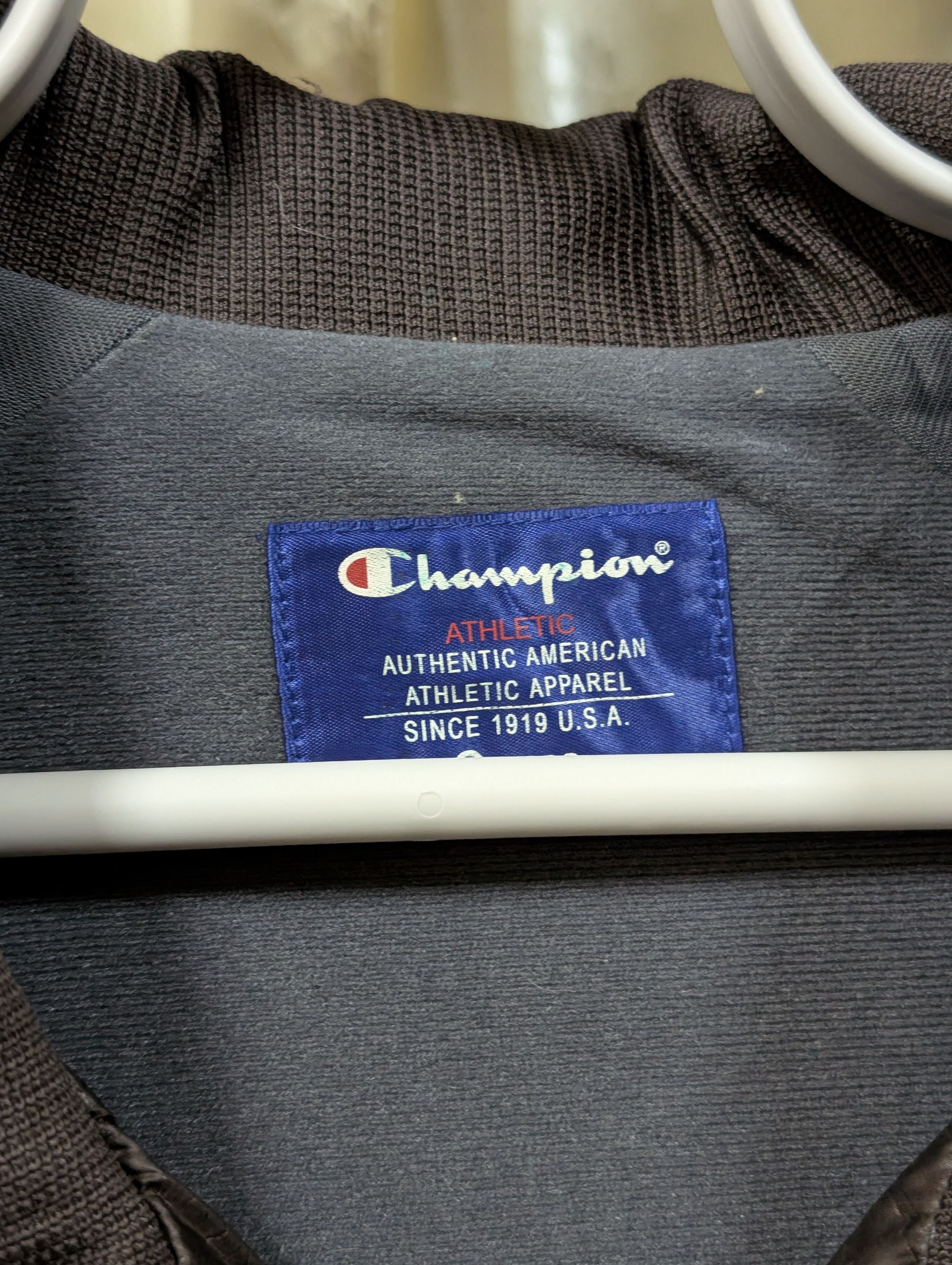 Vintage Champion Men's Full Zip Windbreaker Jacket