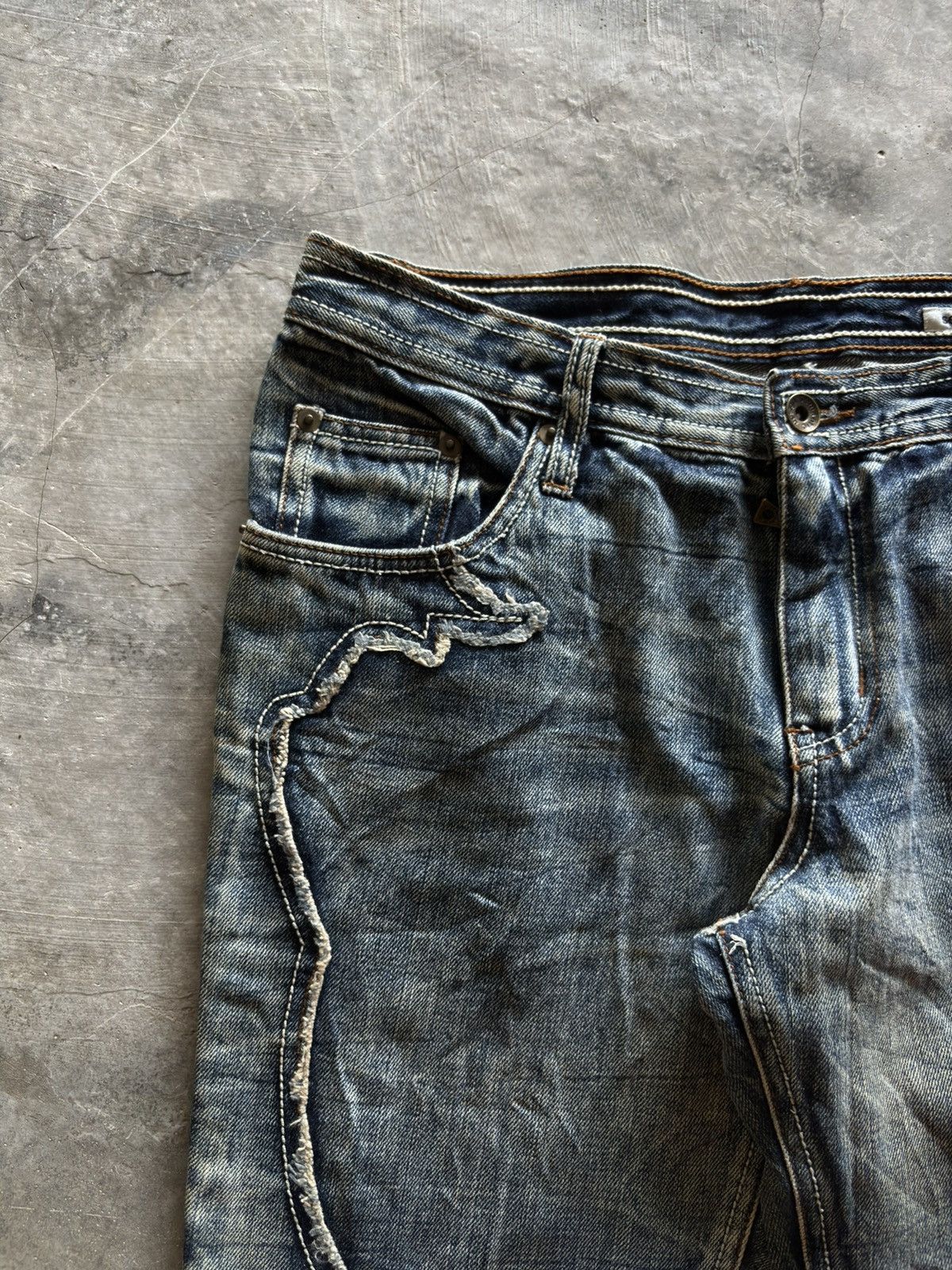 Tornado Mart SEMANTIC DESIGN washed faded distressed super sick design Size US 31 - 12 Thumbnail