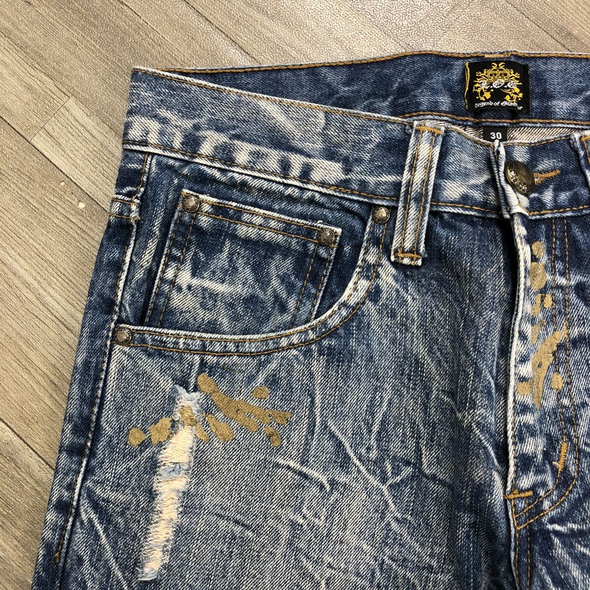If Six Was Nine × Japanese Brand × Le Grande Bleu (L.G.B.) 2000s Legend Of Glamour Distressed Painted Faded Y2K Jeans Size US 31 - 5 Thumbnail