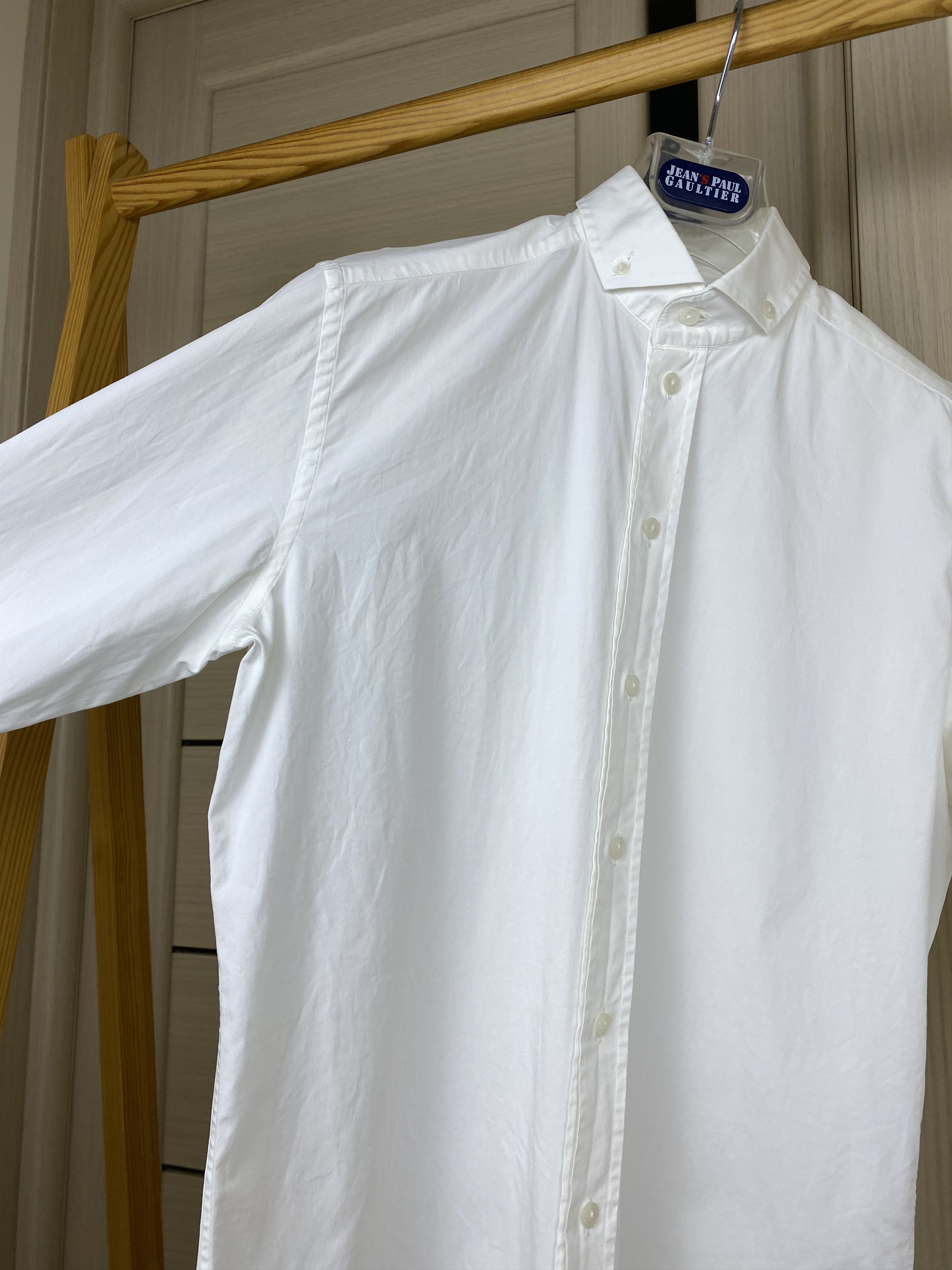 Dolce & Gabbana Classic white cotton slim-fit Dolce & Gabbana gold shirt Size US M / EU 48-50 / 2 - 9 Thumbnail