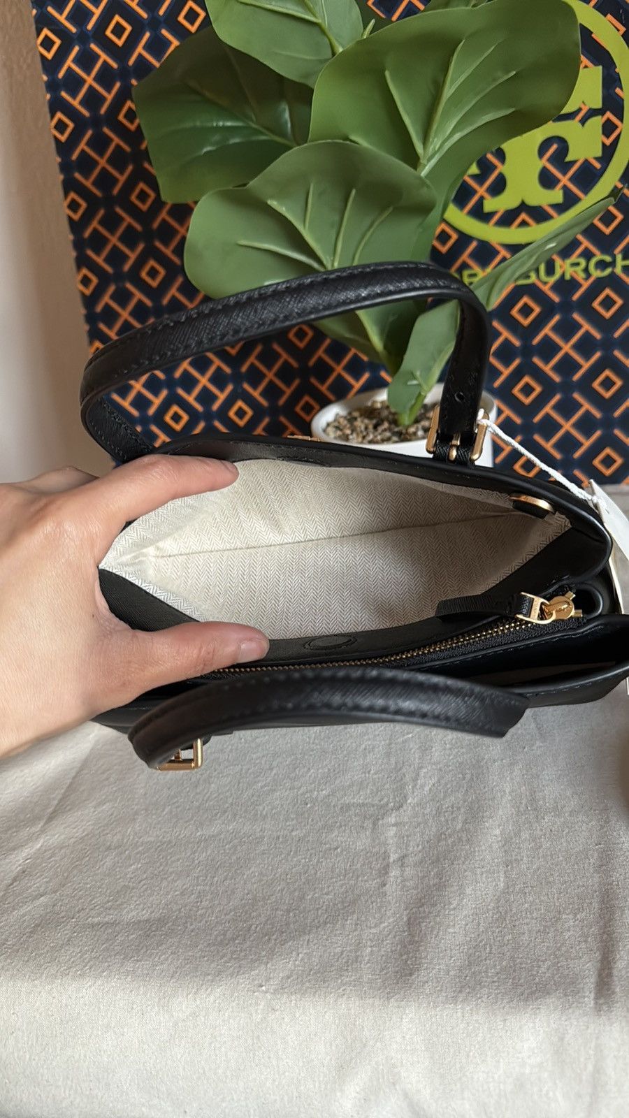 Tory Burch New, authentic tory burch black tote bag , crossbody Size ONE SIZE - 7 Thumbnail