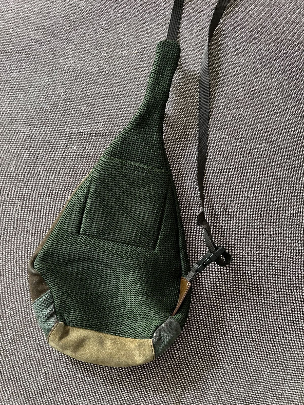 Miu Miu × Prada Miu Miu 1999 crossbody teardrop bag in green Size ONE SIZE - 5 Thumbnail