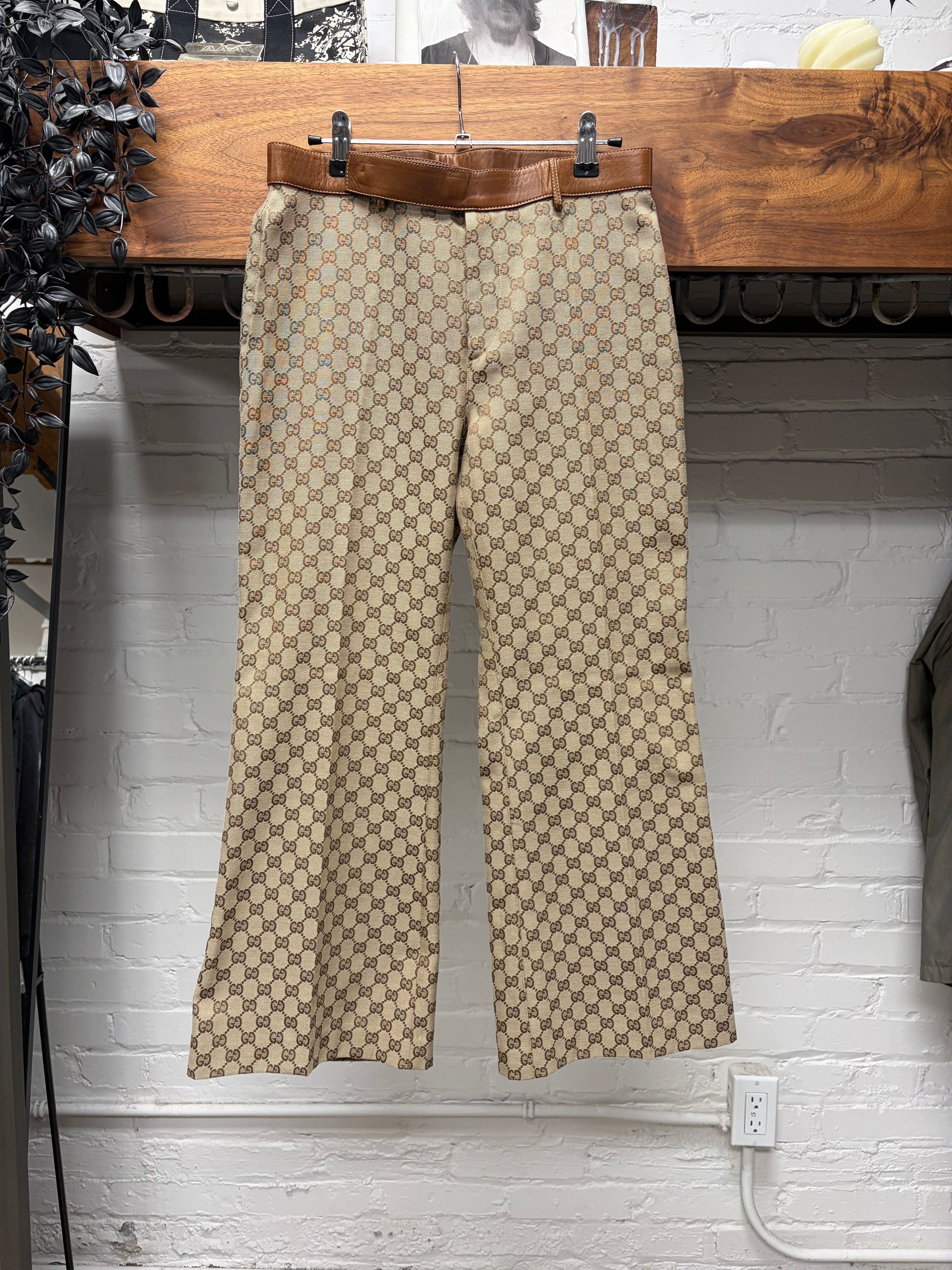 Gucci AW2000 Gucci by Tom Ford Monogram Canvas Flared Leg Trousers with Leather Waistband Size 28" / US 6 / IT 42 - 1 Thumbnail