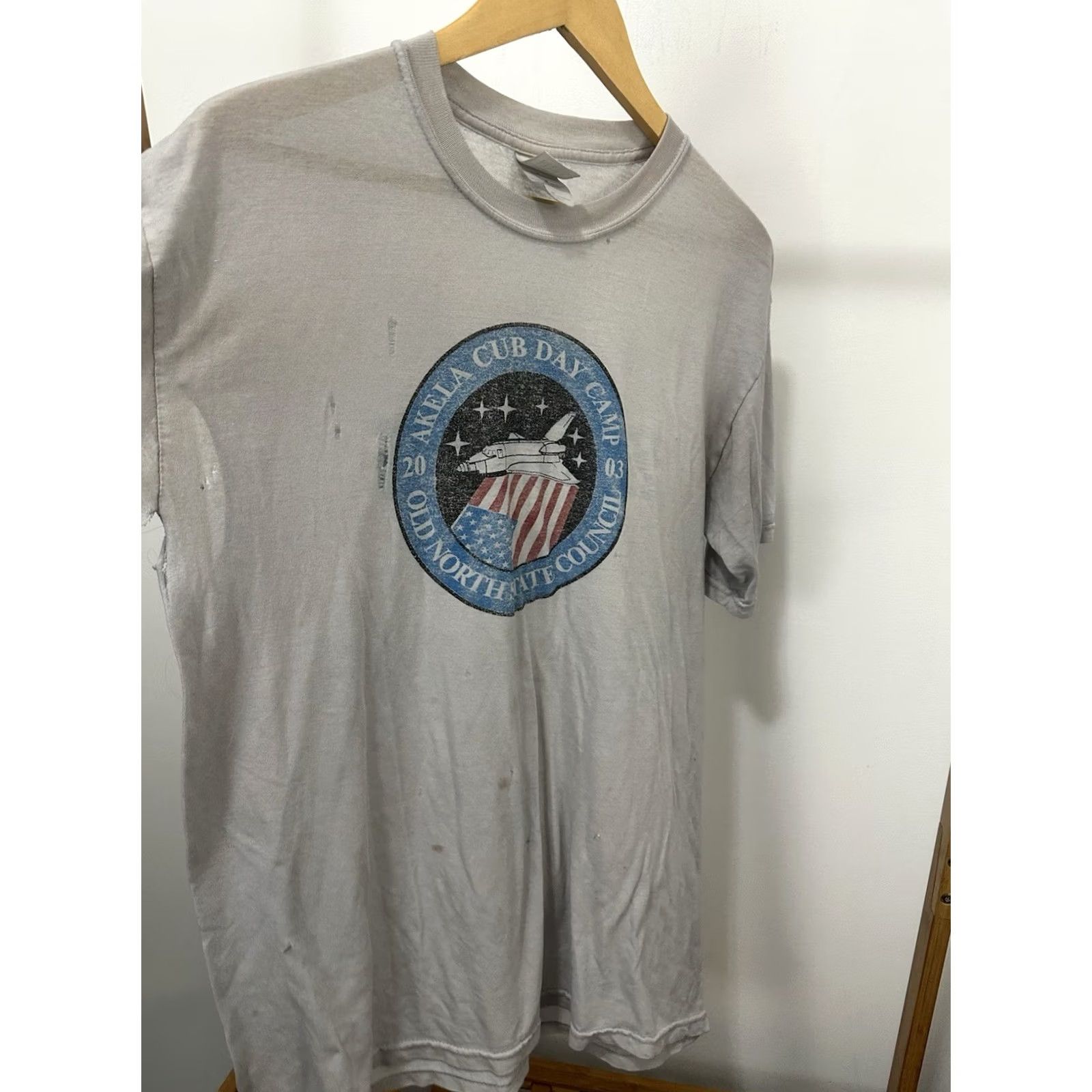Gildan VTG Nasa Space Day Camp Staff Paper Thin Burnout Worn T-Shirt Size M Gray Nike Mens T-Shirt Size US M / EU 48-50 / 2 - 7 Thumbnail