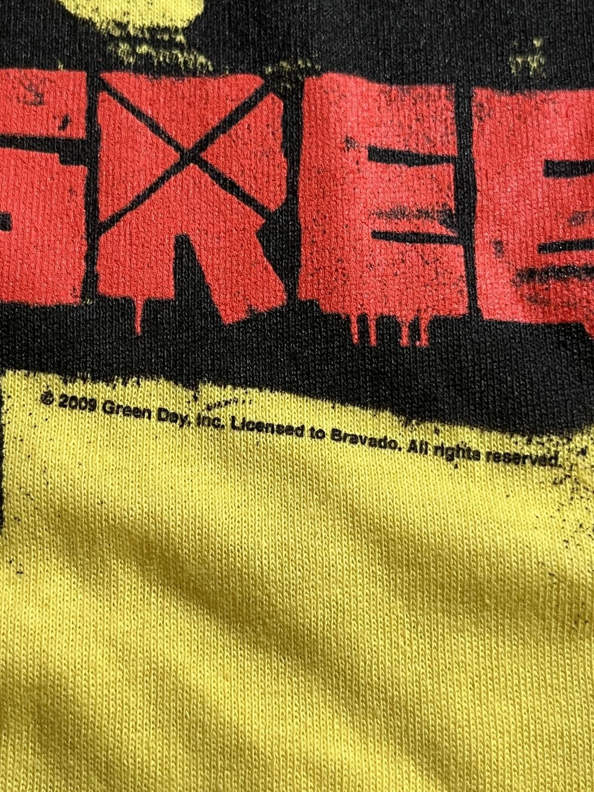 Designer Green Day Tour T-shirt 21st Century Breakdown 2009 Shirt Size US M / EU 48-50 / 2 - 5 Thumbnail