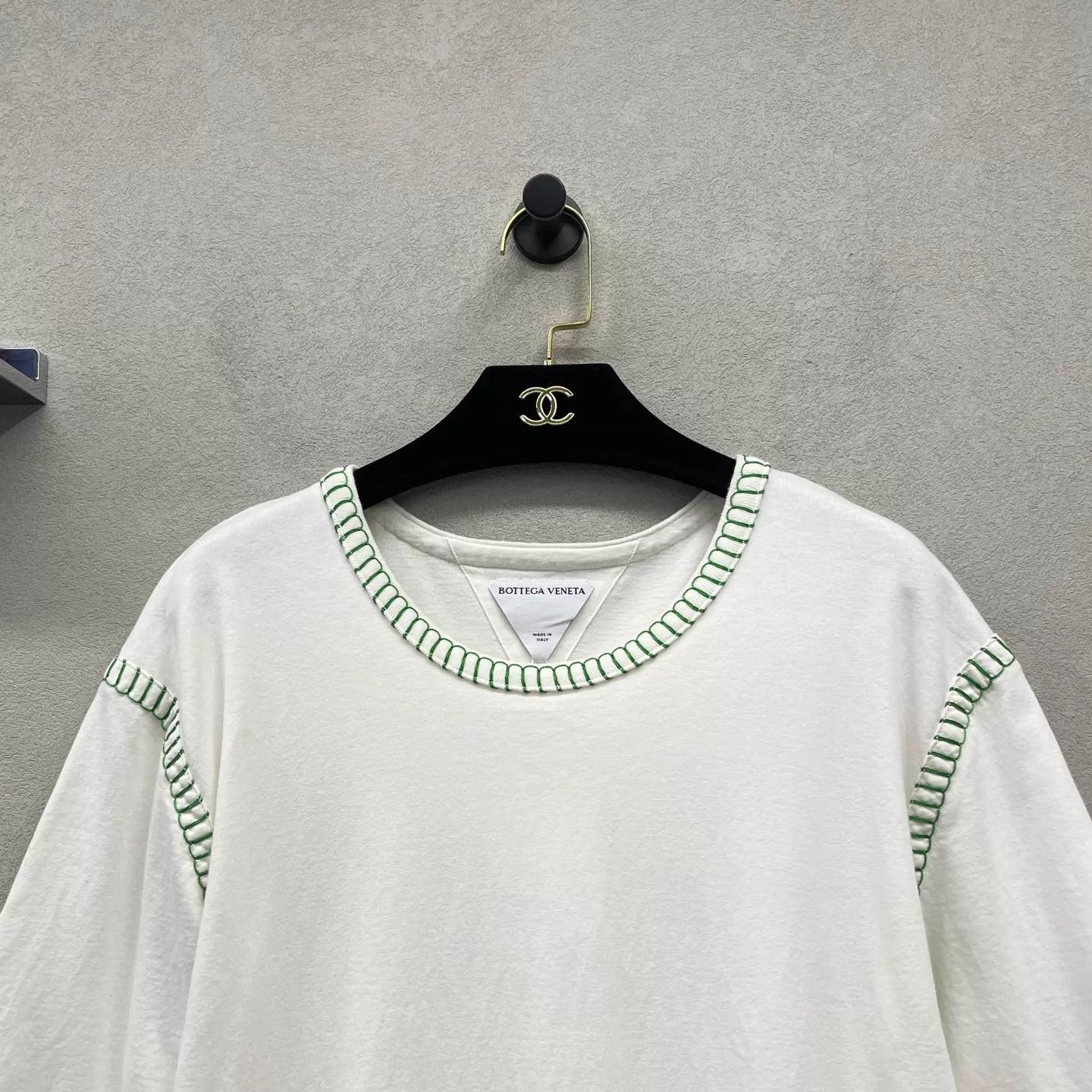 Bottega Veneta Bottega Veneta White Short Sleeve T-Shirt L Green Piping Size US L / EU 52-54 / 3 - 4 Thumbnail