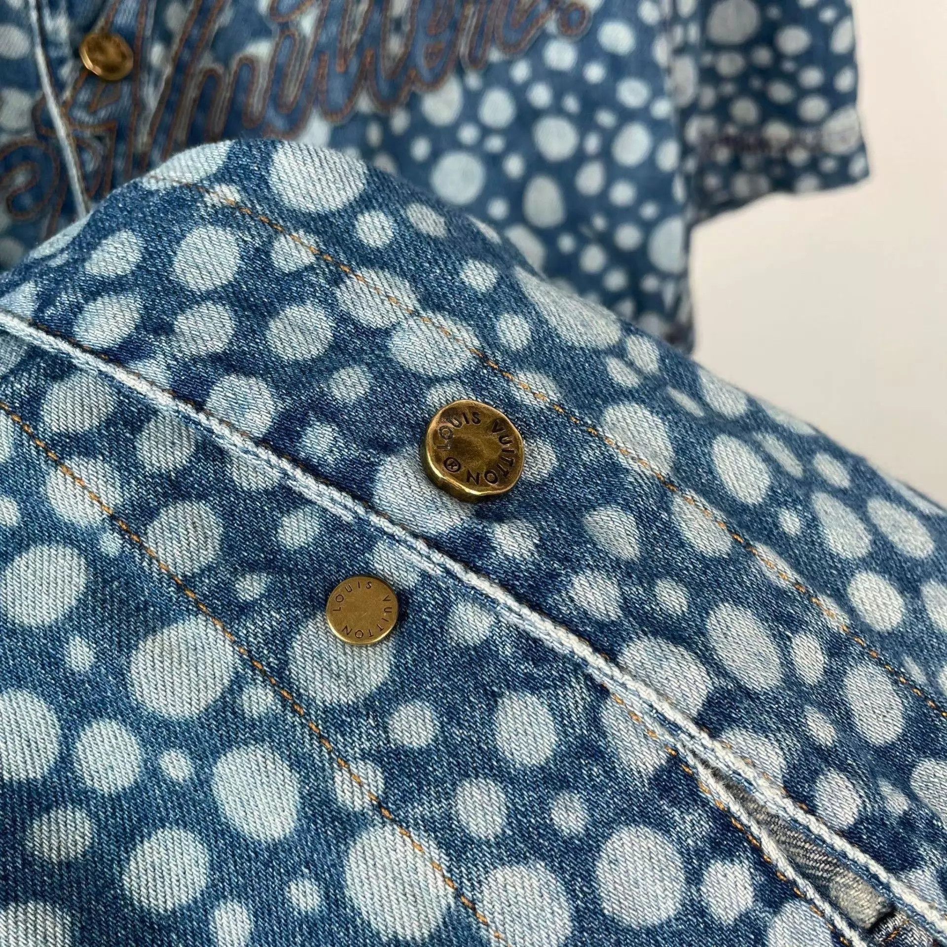 Louis Vuitton LV x Yayoi Kusama Polka Dot Denim Jkt Blue S Size S / US 4 / IT 40 - 9 Thumbnail