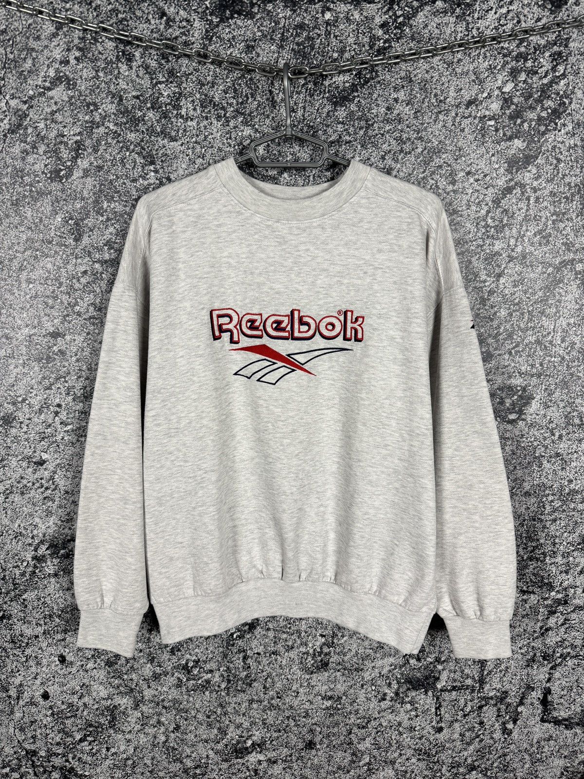 Reebok Reebok Vintage 90s Gray Sweatshirt Pullover Big Logo Size L Size US L / EU 52-54 / 3 - 1 Thumbnail