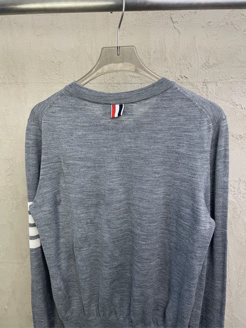 Thom Browne Thom browne Gray four-striped round-neck wool sweater 2504- Size US XS / EU 42 / 0 - 4 Thumbnail