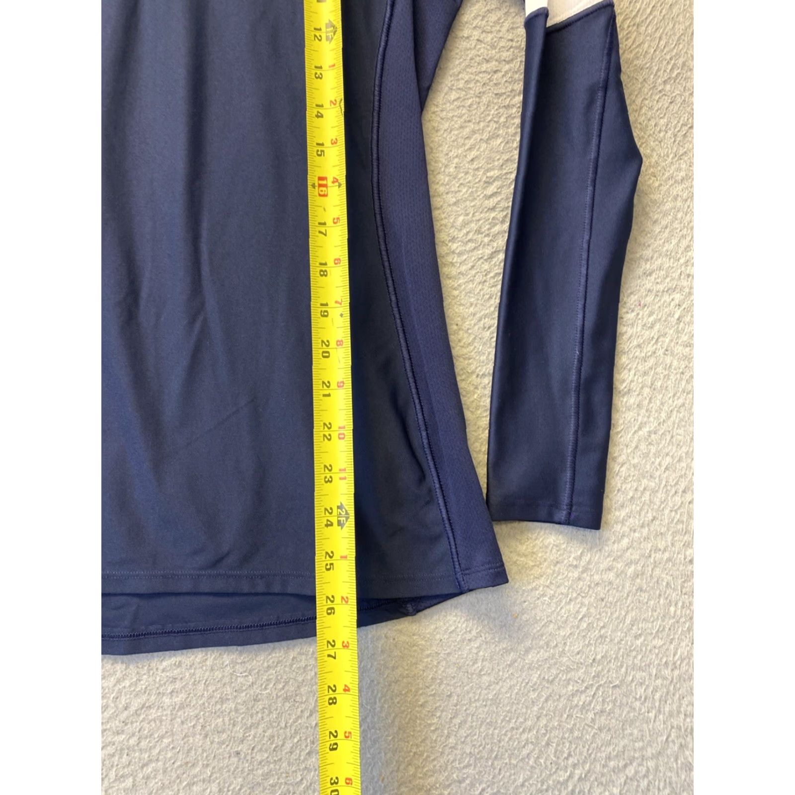Under Armour Under Armour Navy Long Sleeve Athletic Shirt Size S Navy Stretch Running /150-24 Size US S / EU 44-46 / 1 - 5 Thumbnail