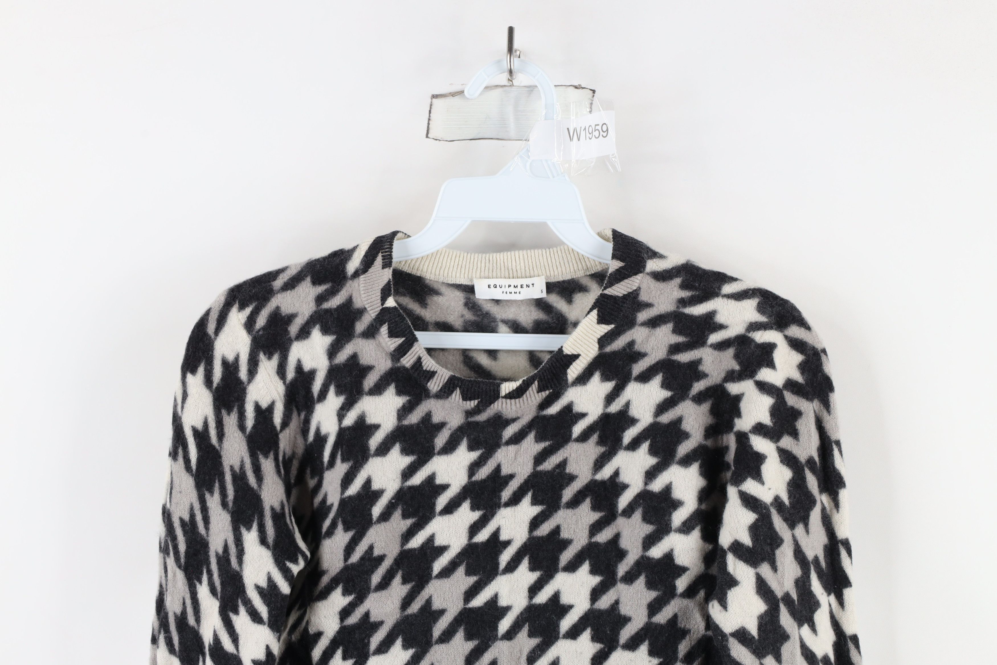 Equipment × Vintage Equipment Femme Distressed Houndstooth Cashmere Knit Sweater Size S / US 4 / IT 40 - 2 Thumbnail