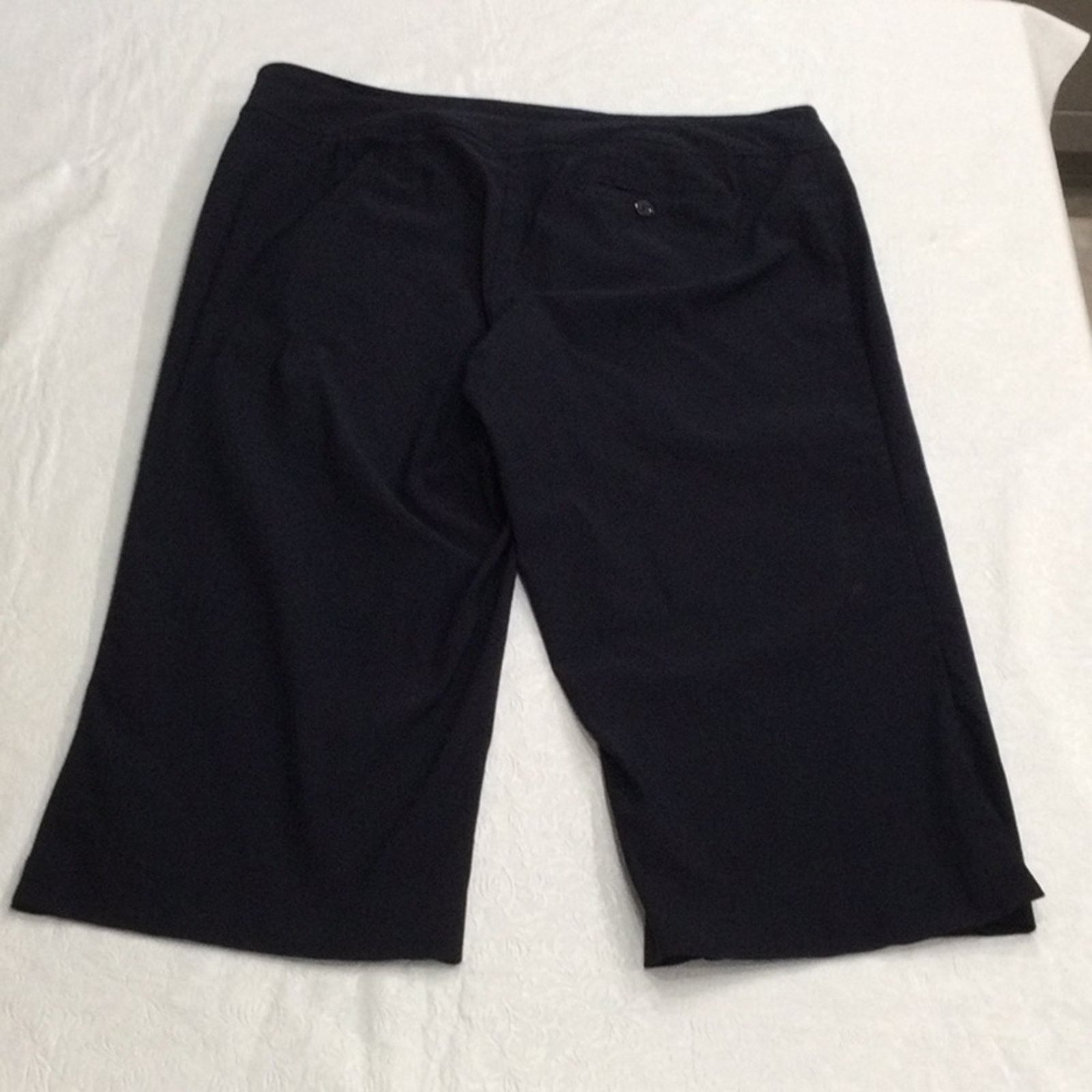 Other Lane Bryant Navy Button Back Pocket Cropped Capri Pant 16 Size 38" / US 16 / IT 52 - 4 Thumbnail