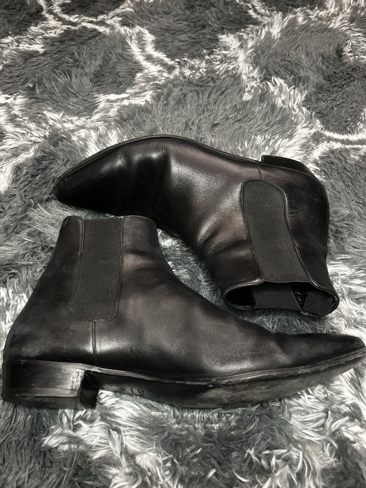 Celine Celine Shiny Calfskin Leather Chelsea Boot Size US 10.5 / EU 43-44 - 3 Thumbnail