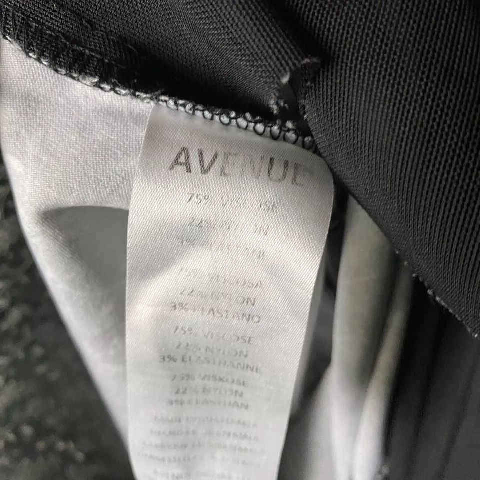 Avenue Avenue Capri Pants Women's 20 Pull On Stretch Viscose Blend Size 42" / US 20 - 8 Thumbnail