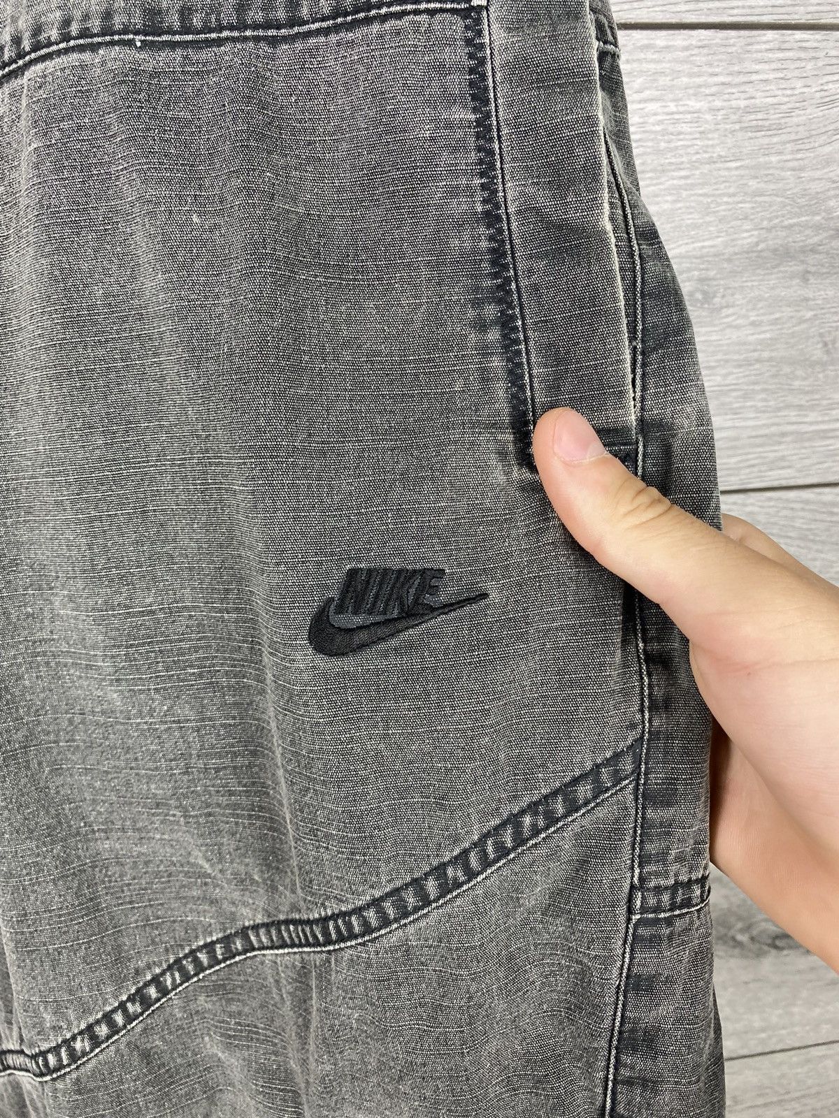 Nike Mens Vintage Nike Cargo Faded Baggy Shorts Size US 38 / EU 54 - 4 Thumbnail