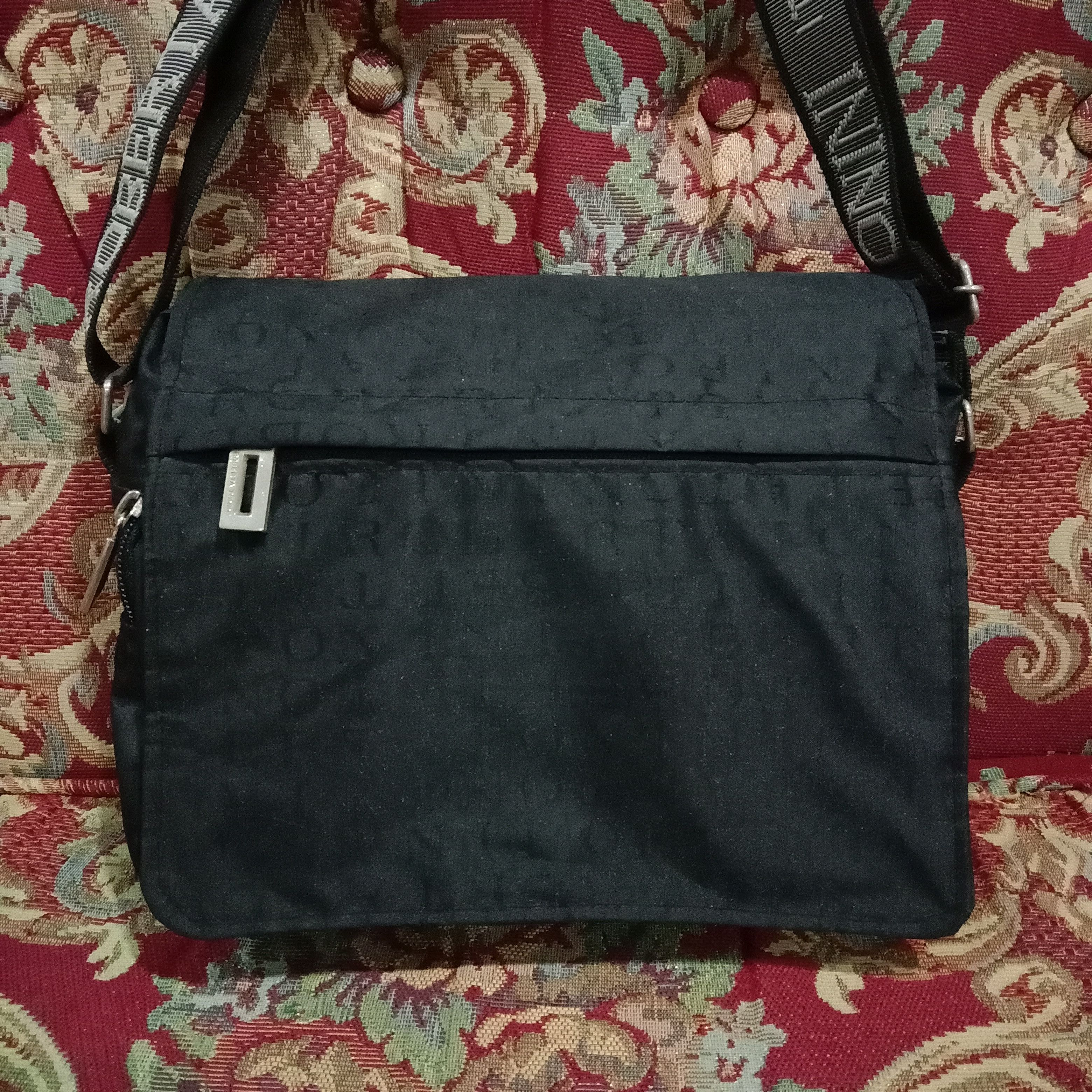 Vintage Vintage Roberta Tonini Italy Crossbody Bag Size ONE SIZE - 4 Thumbnail