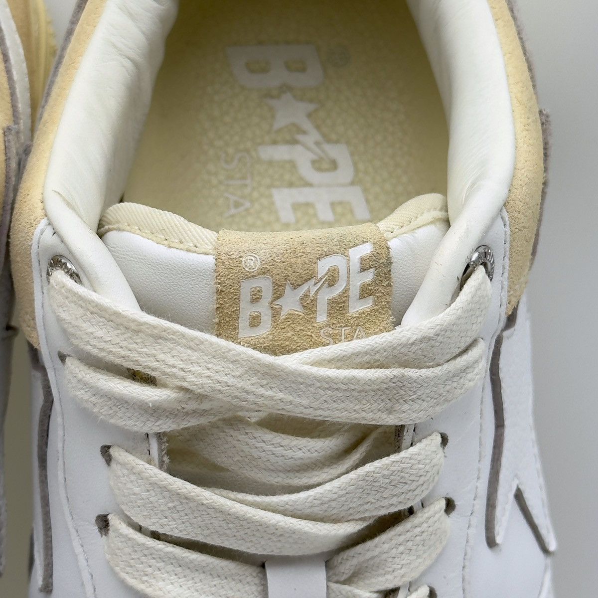 Bape A Bathing Ape Bapesta Suede Heel White 2021 Size US 9.5 / EU 42-43 - 8 Thumbnail