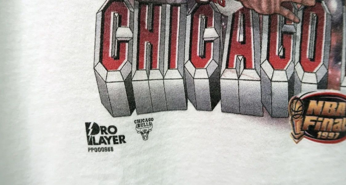 vintag Pro Player Chicago Bulls 5 Time NBA Champs T Shirt