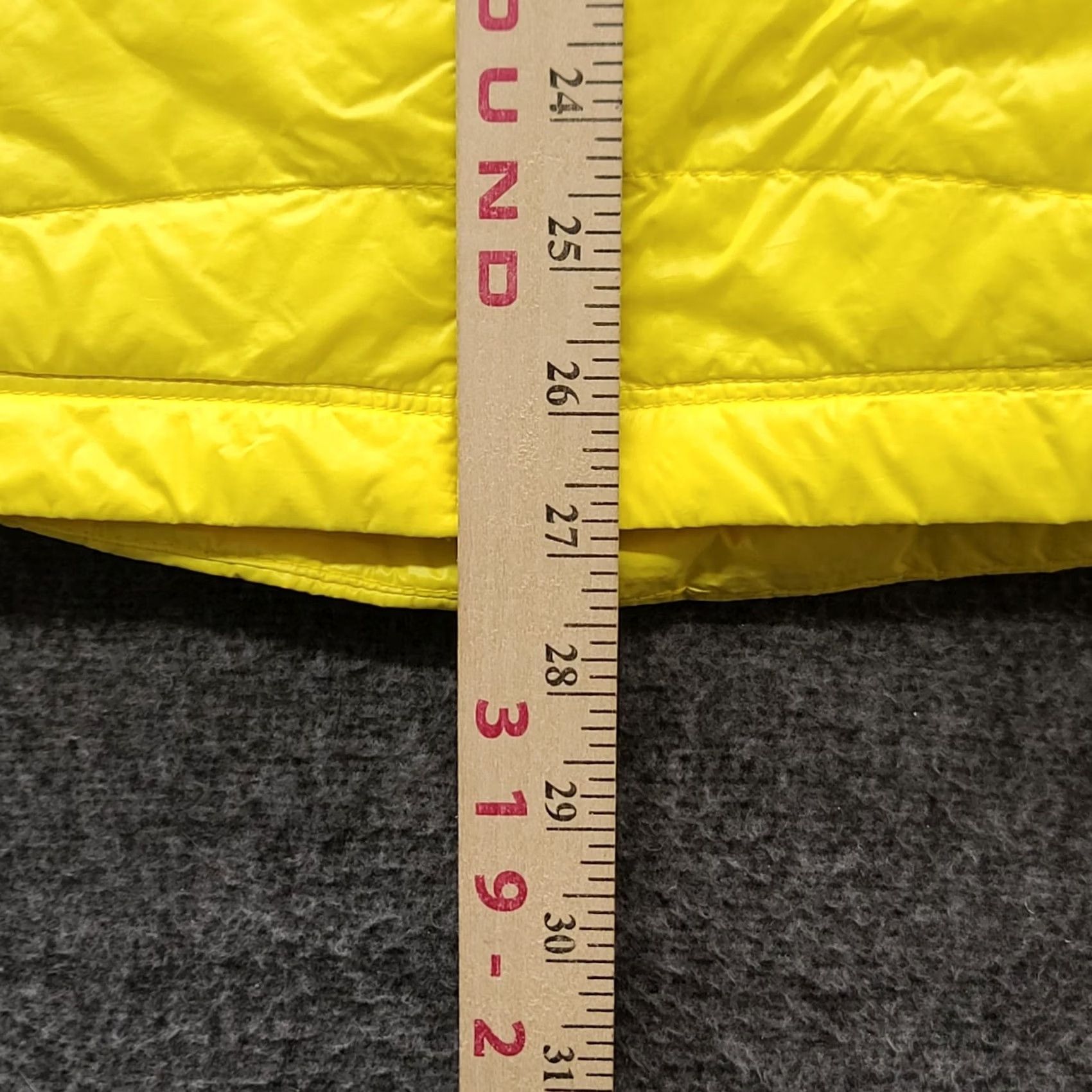 Calvin Klein Calvin Klein Performance Down Jacket Womens L Puffer Activewear Athleisure Yellow Zip Hooded Quilted Logo Regular Coat/Outerwear Jacket Size L / US 10 / IT 46 - 4 Thumbnail