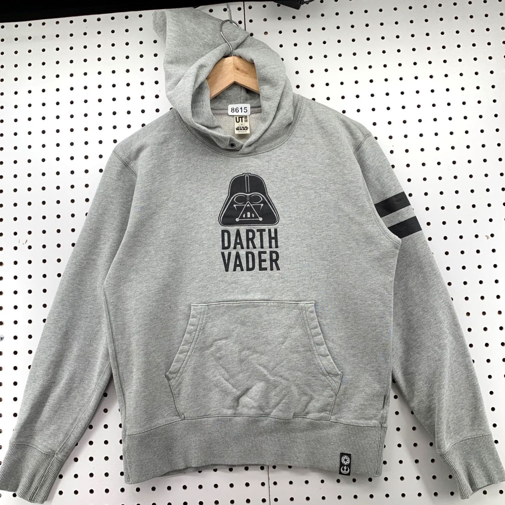 Uniqlo Uniqlo Star Wars Hoodie Mens XS Gray Darth Vader Pullover Hooded Pockets movie Size US XS / EU 42 / 0 - 2 Thumbnail