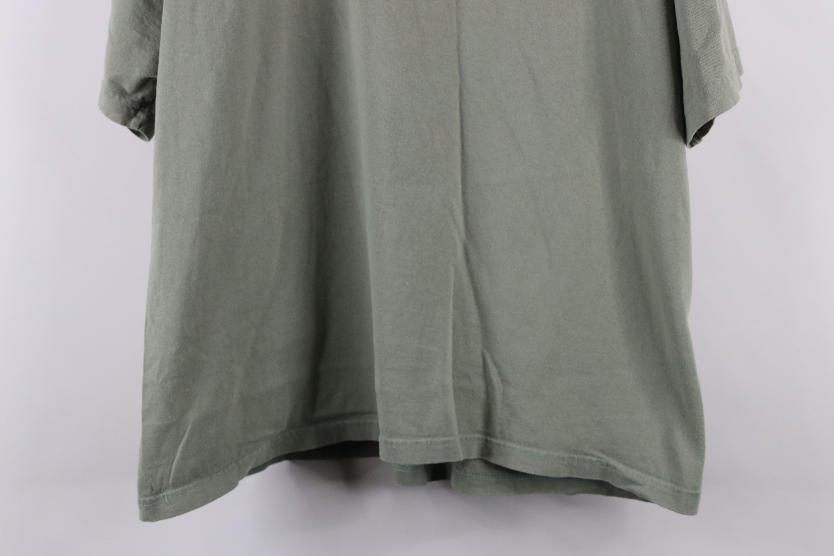 Columbia × Vintage Vintage 90s Columbia Spell Out Boxy Fit T-Shirt Green Cotton Size US L / EU 52-54 / 3 - 9 Thumbnail