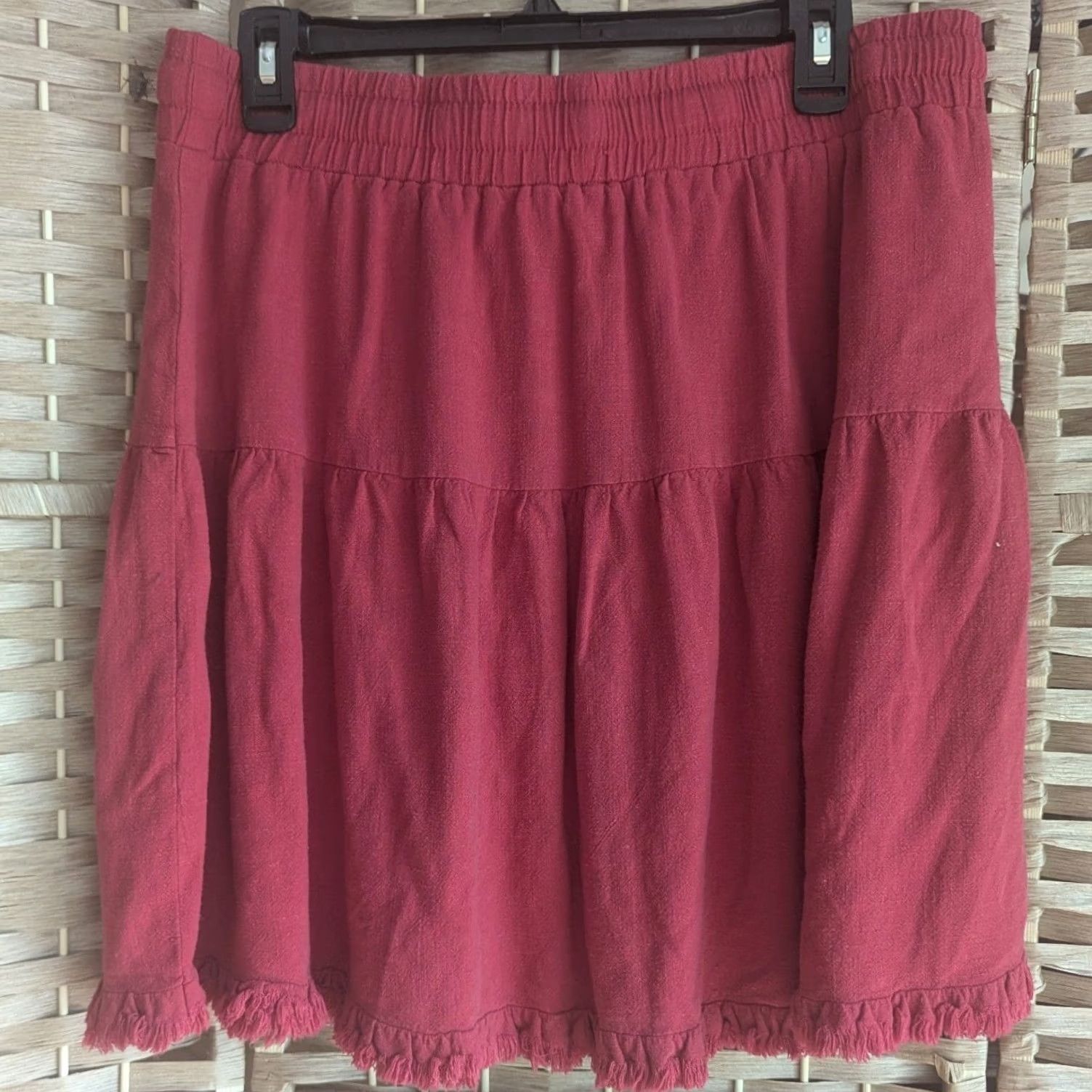 Vintage Umgee Red Linen Blend Tiered Skirt Frayed Hem XL Boho Festival Beach Casual Skirt Womens Linen Blend Mini Frayed Fringe Elastic Waist Summer Spring Size 40" / US 18 - 2 Thumbnail