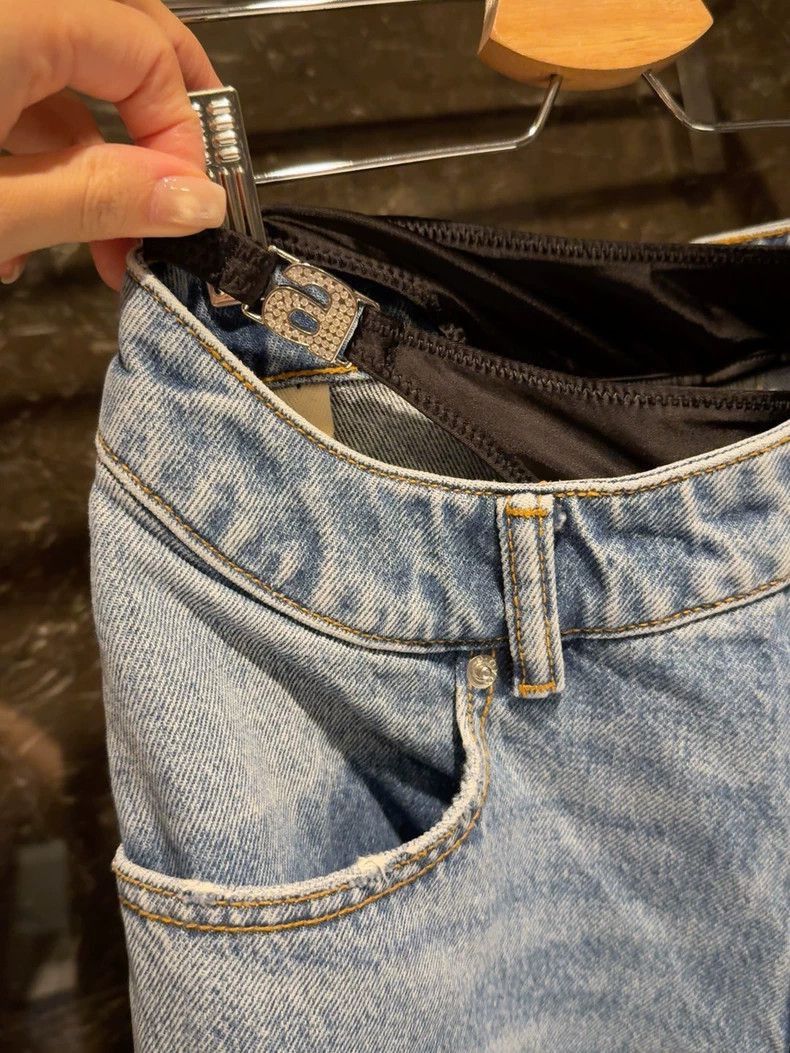 Alexander Wang Alexander Wang Straight Denim Jeans- Size 26" / US 2 / IT 38 - 2 Thumbnail